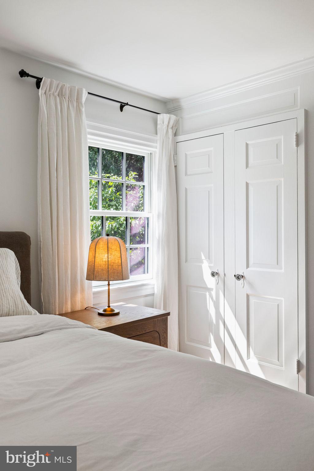 EAST FALLS - Residential