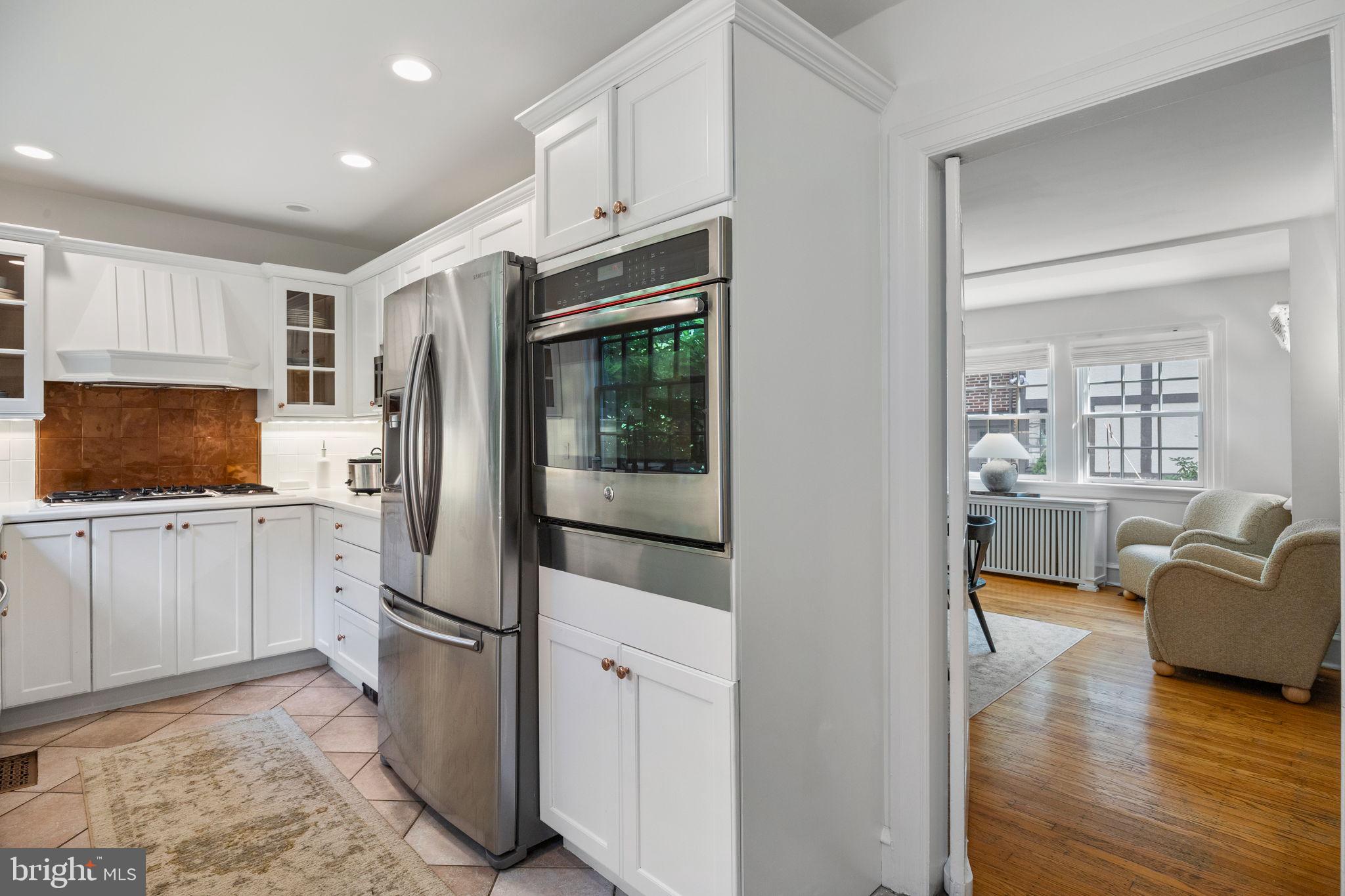 EAST FALLS - Residential