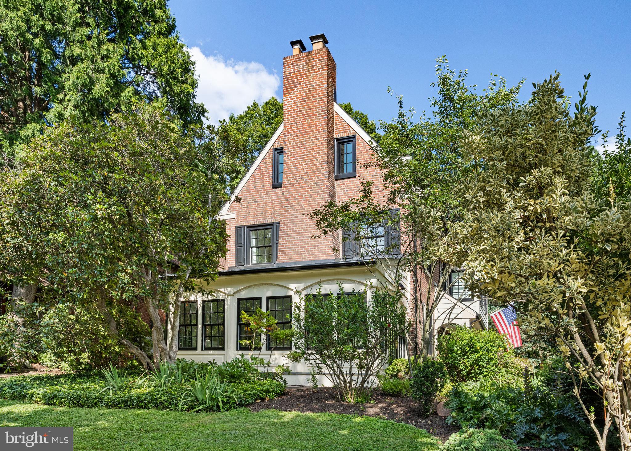 EAST FALLS - Residential