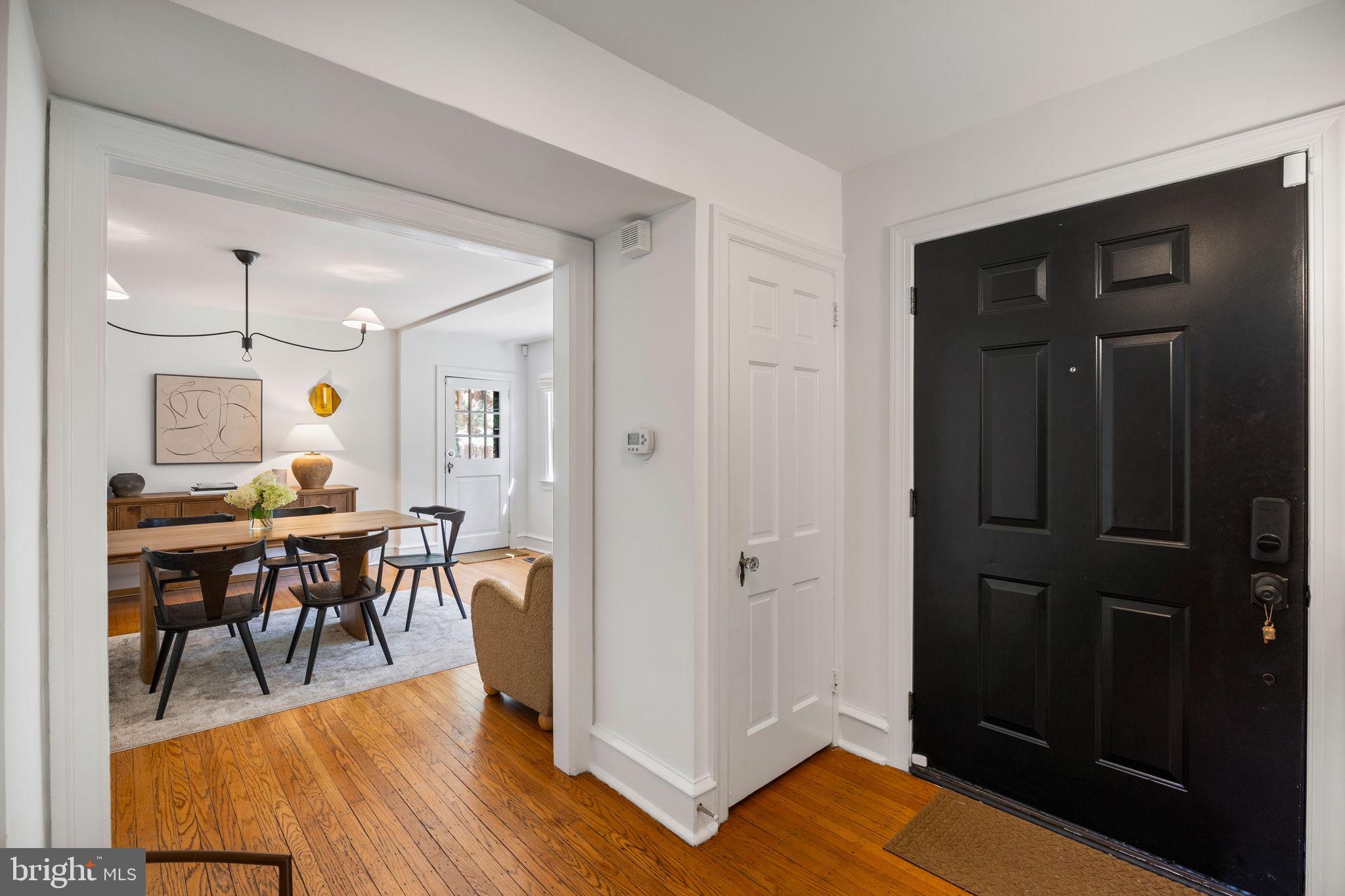 EAST FALLS - Residential