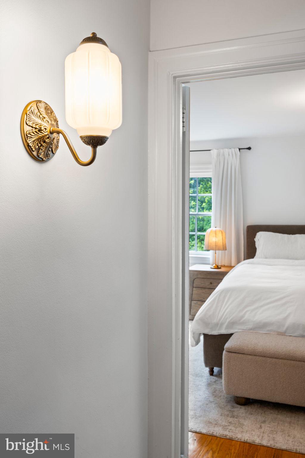 EAST FALLS - Residential