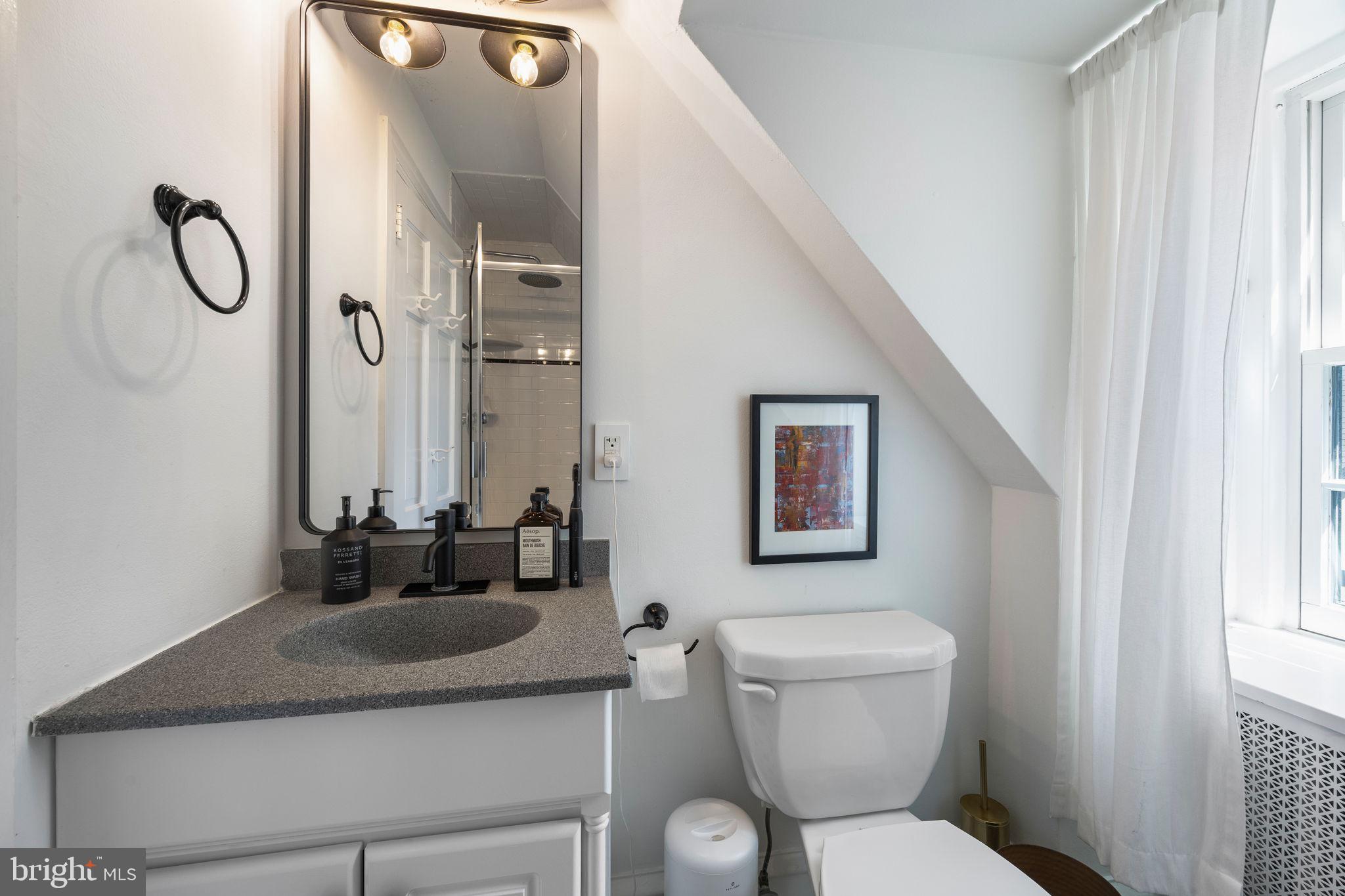 EAST FALLS - Residential