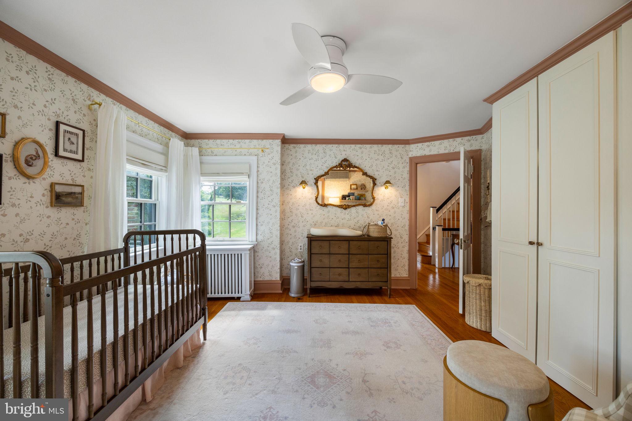 EAST FALLS - Residential