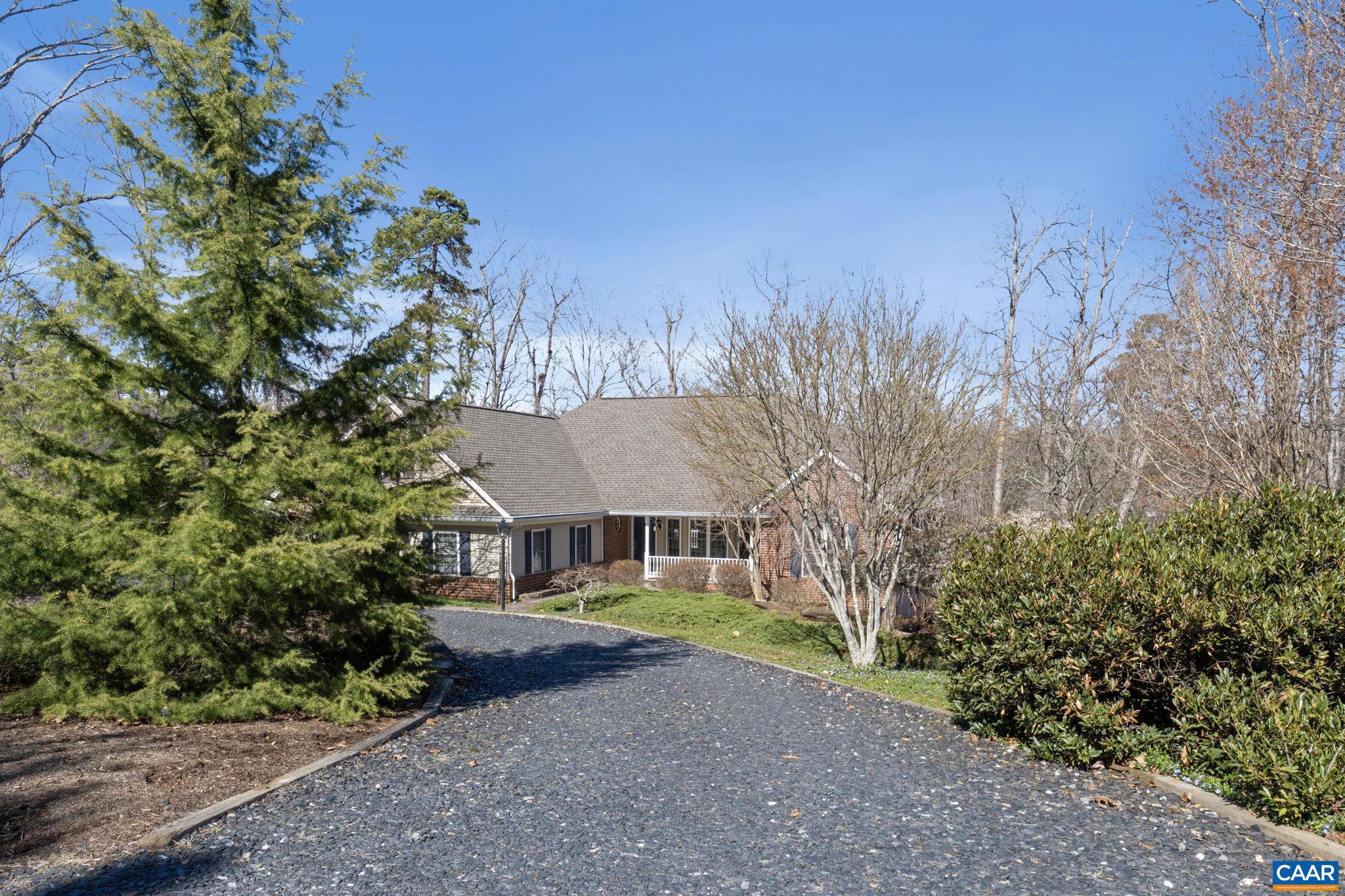 LAKE MONTICELLO - Residential