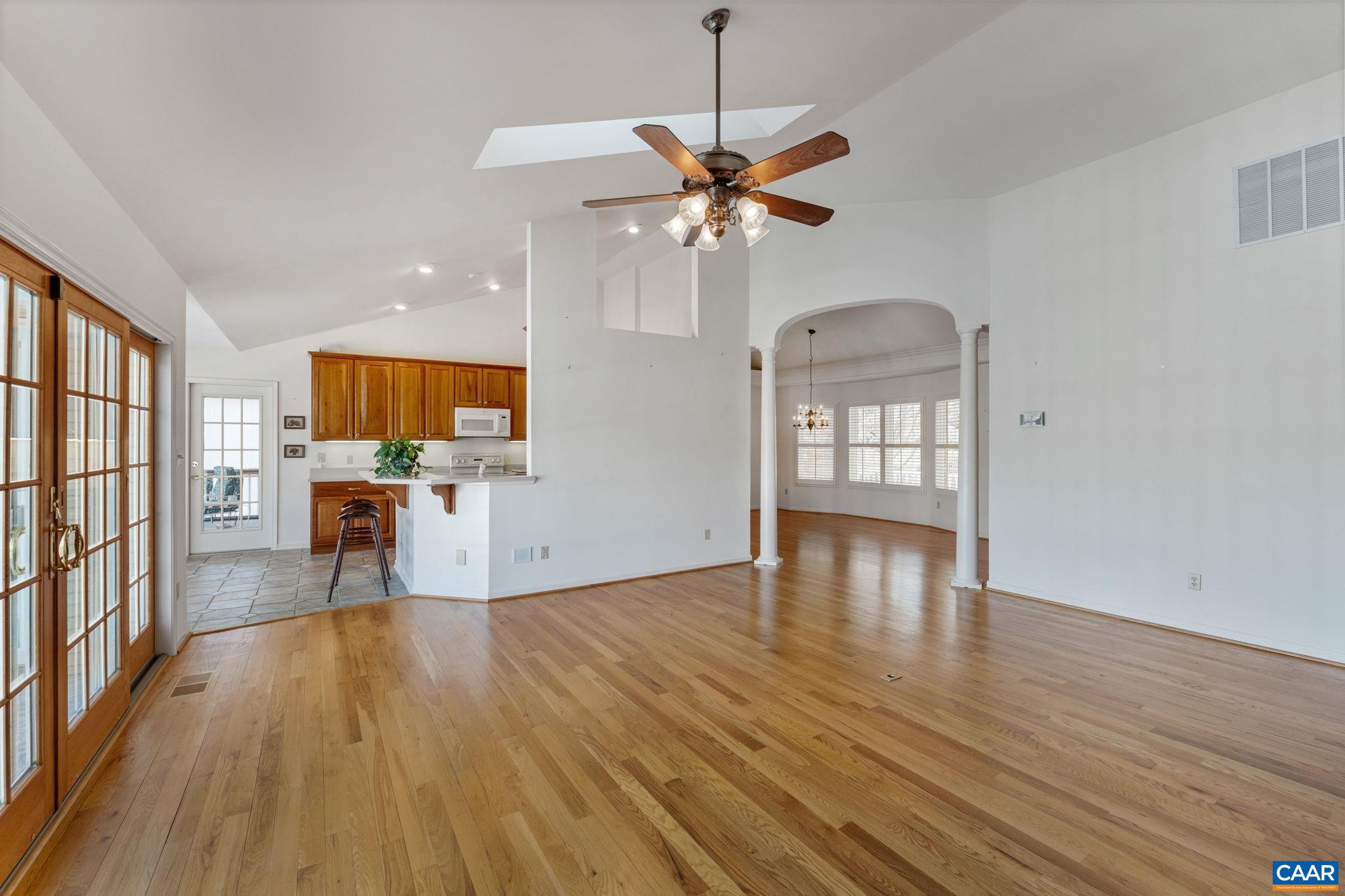 LAKE MONTICELLO - Residential