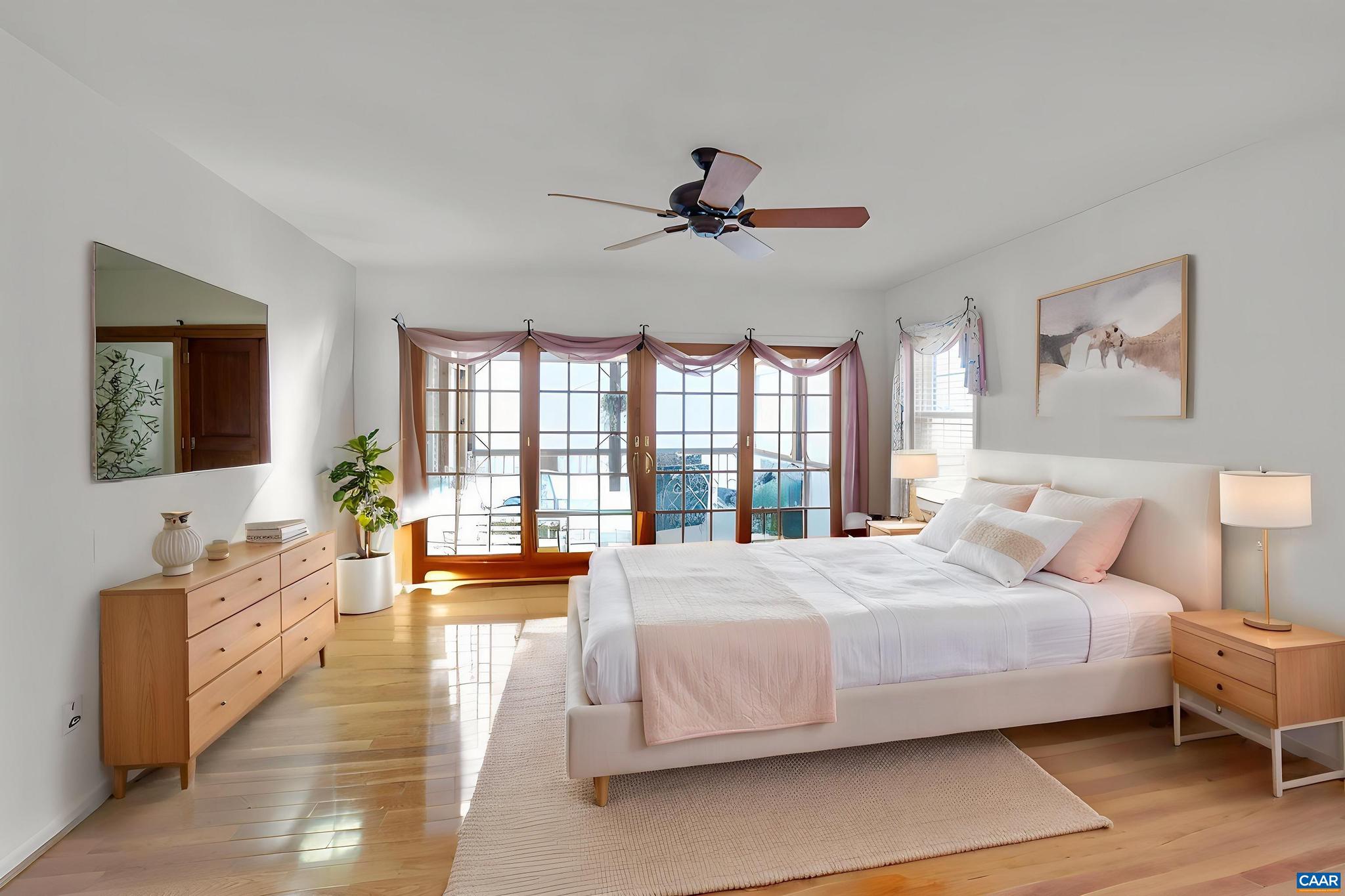 LAKE MONTICELLO - Residential