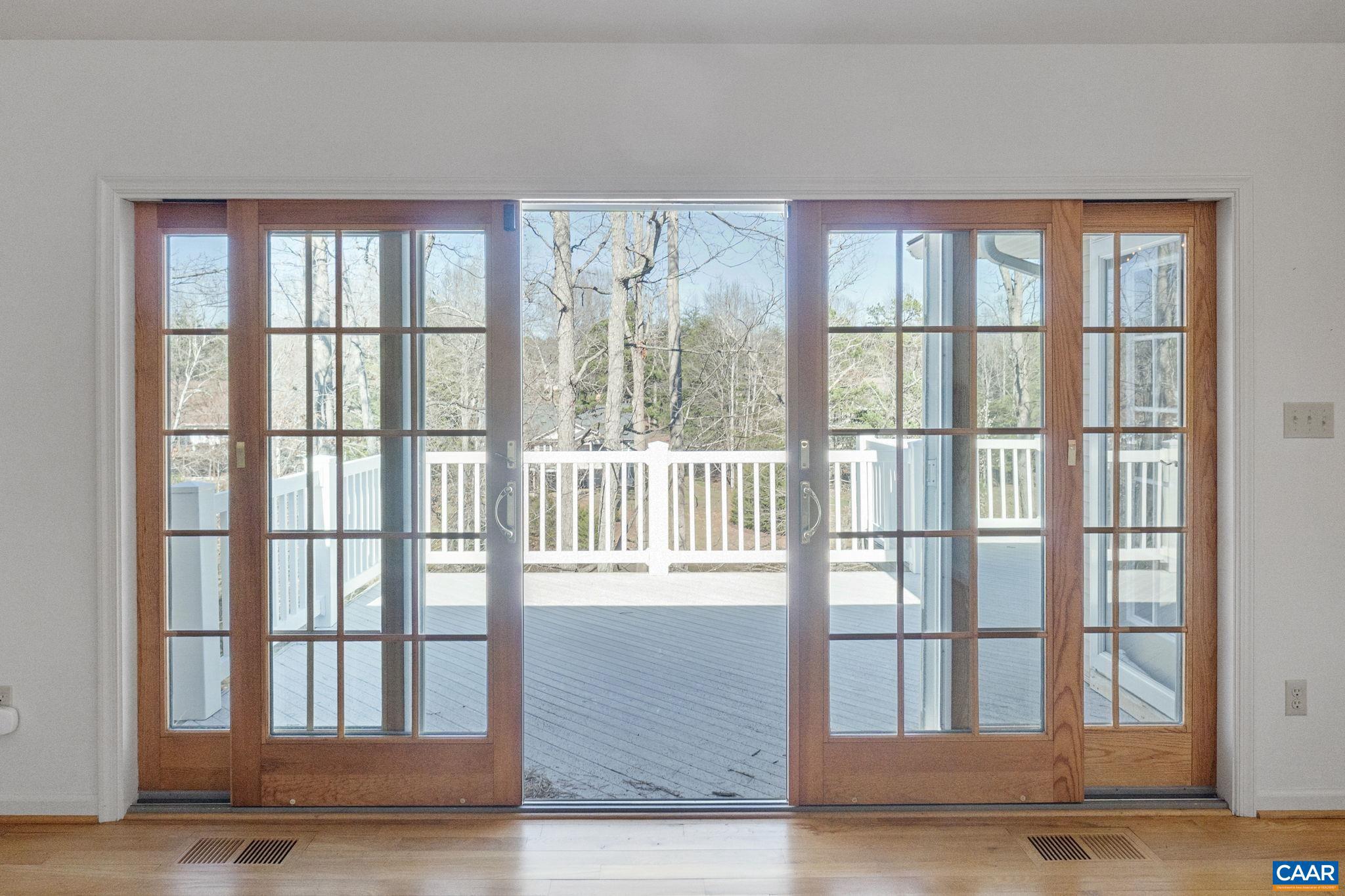 LAKE MONTICELLO - Residential