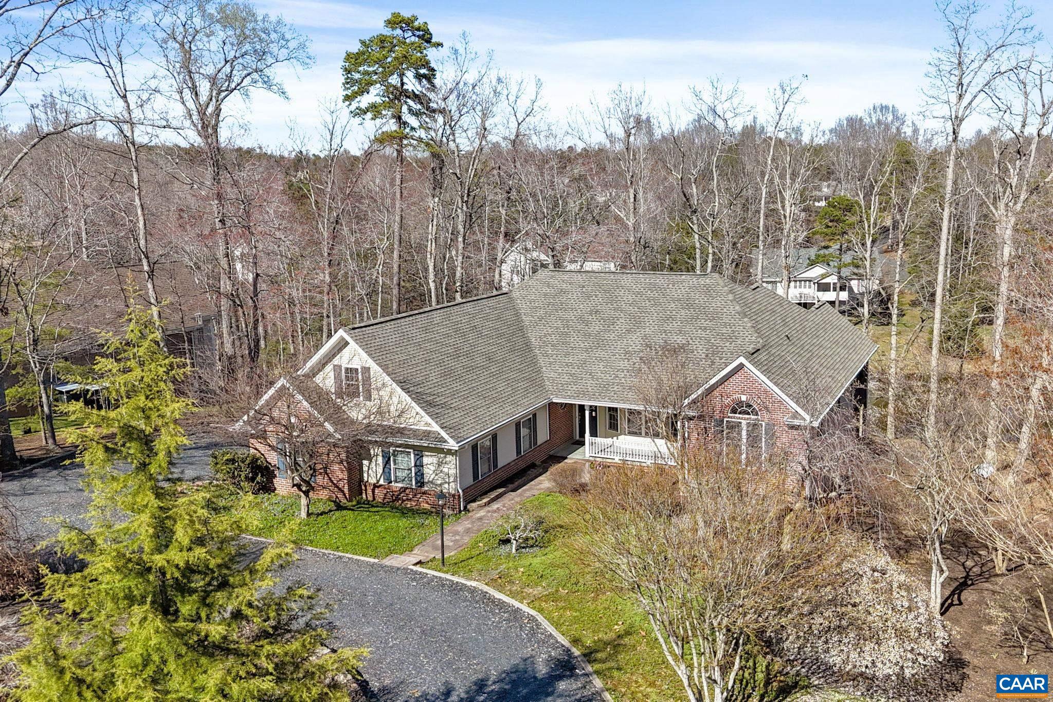 LAKE MONTICELLO - Residential