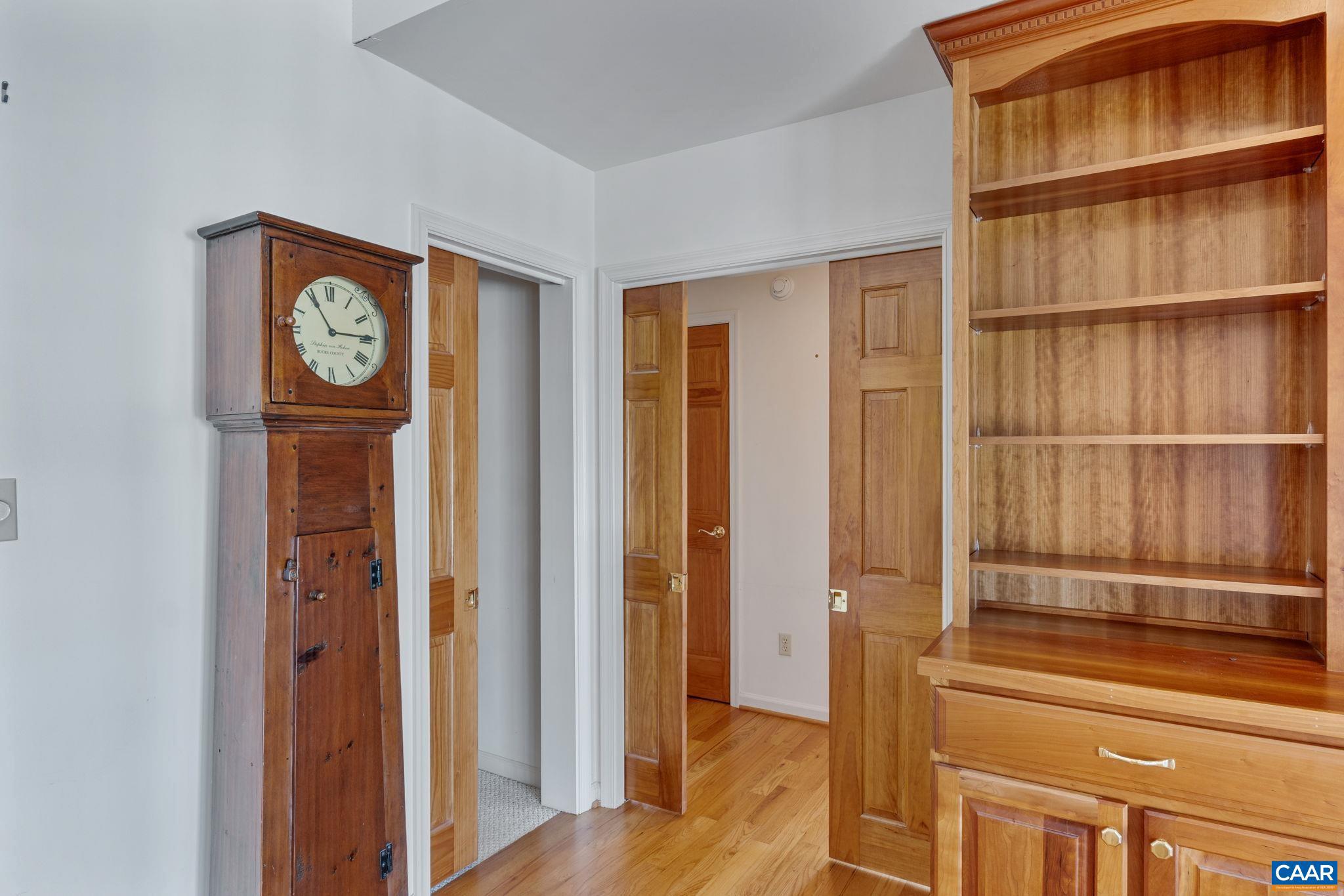 LAKE MONTICELLO - Residential