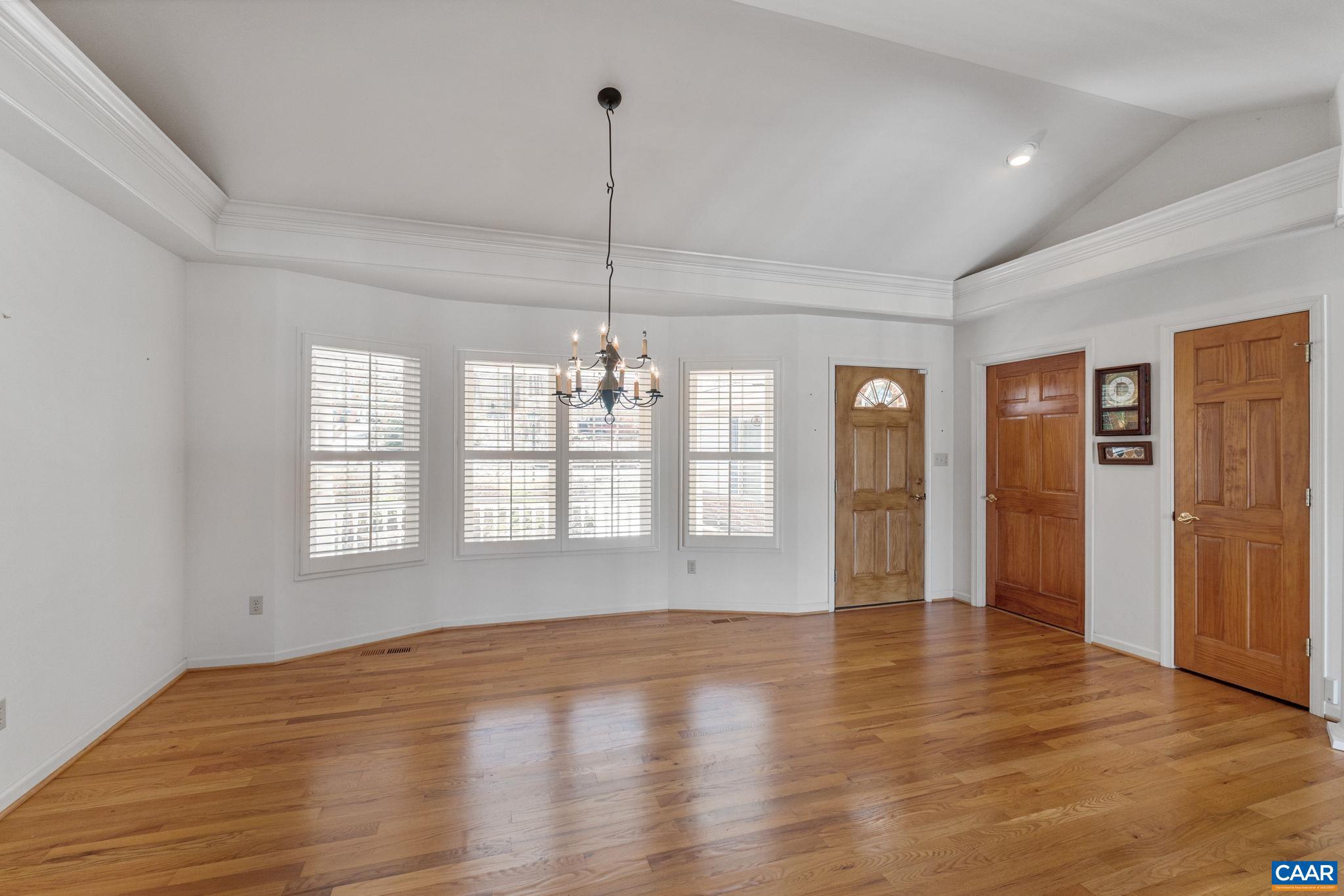 LAKE MONTICELLO - Residential