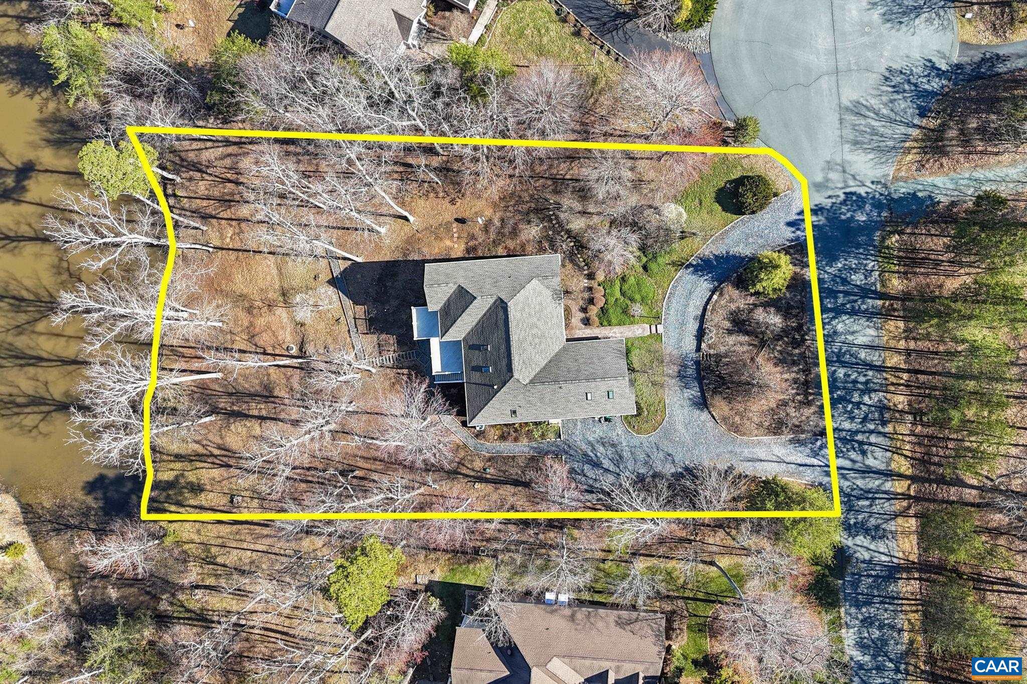 LAKE MONTICELLO - Residential