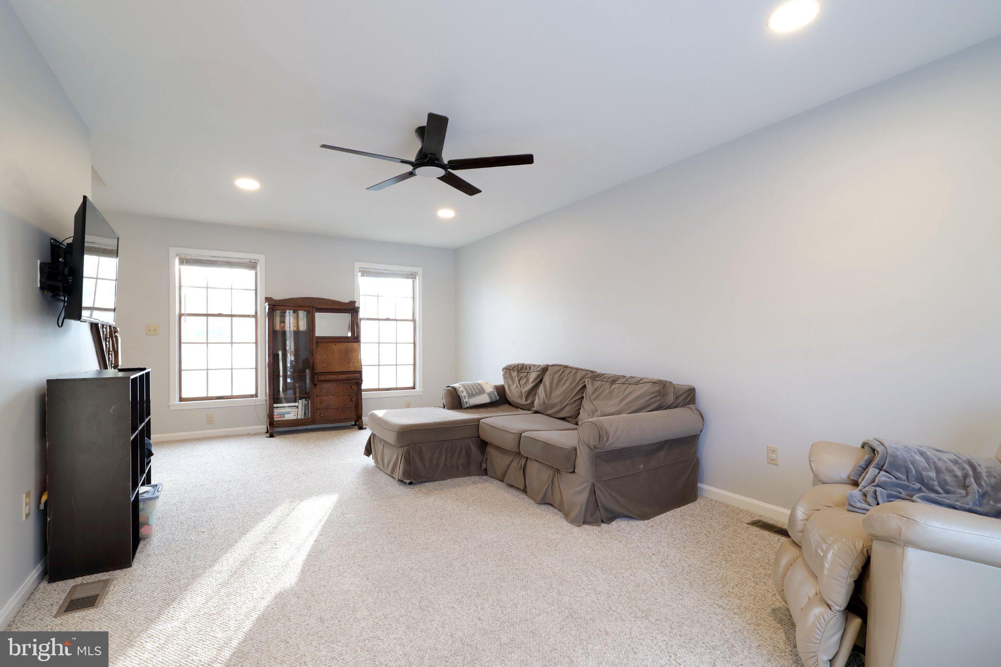 SPRINGFIELD - Residential