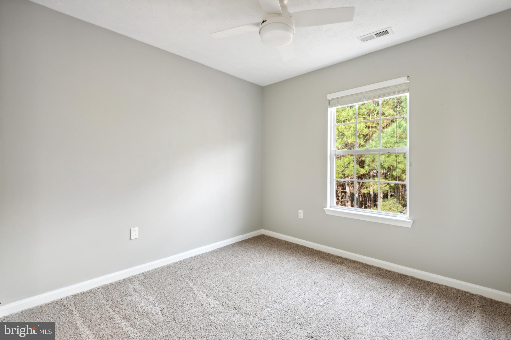 LAUREL GLEN - Residential