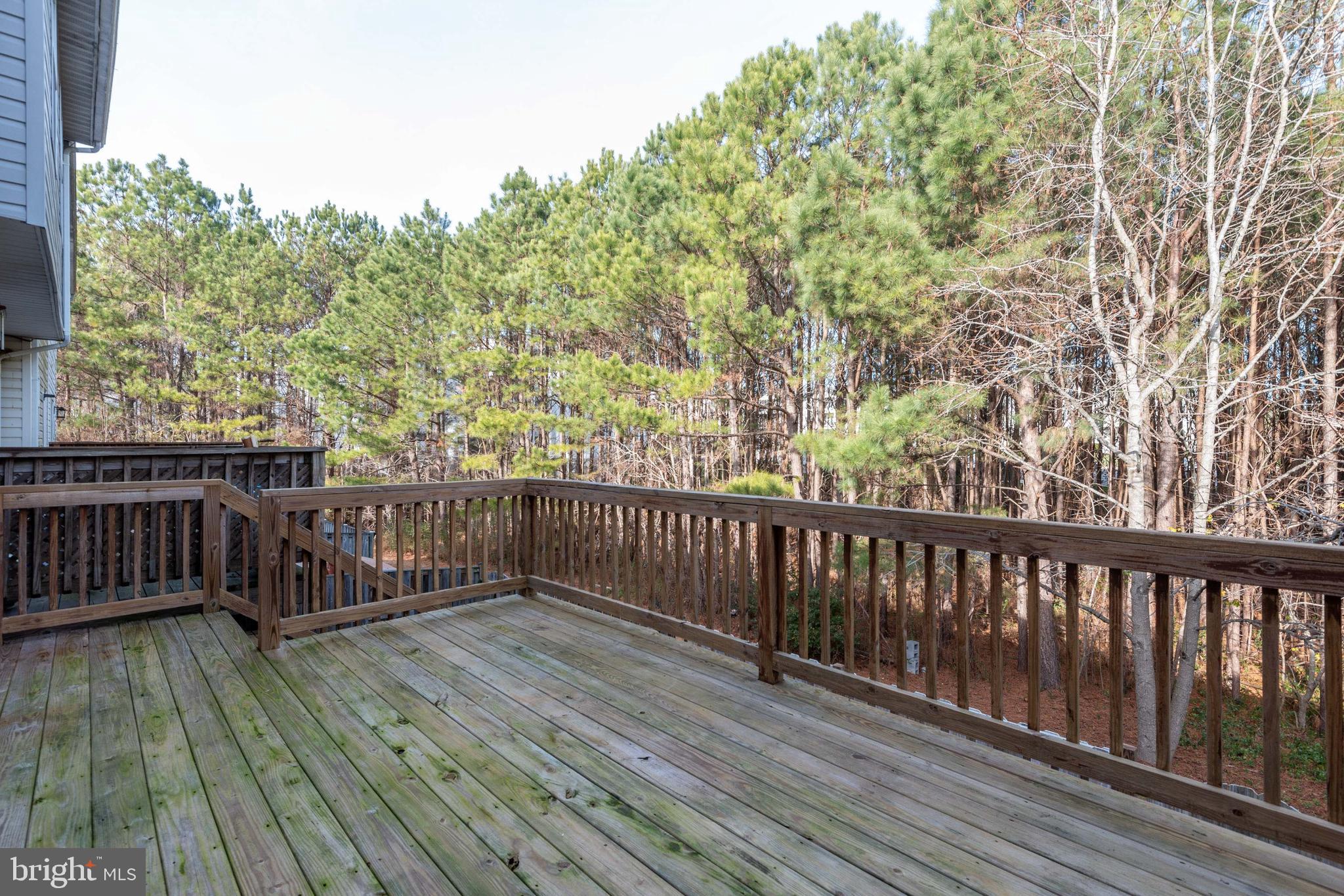 LAUREL GLEN - Residential