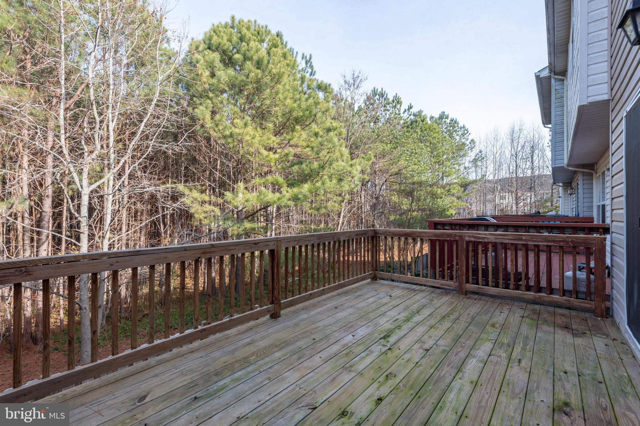 LAUREL GLEN - Residential