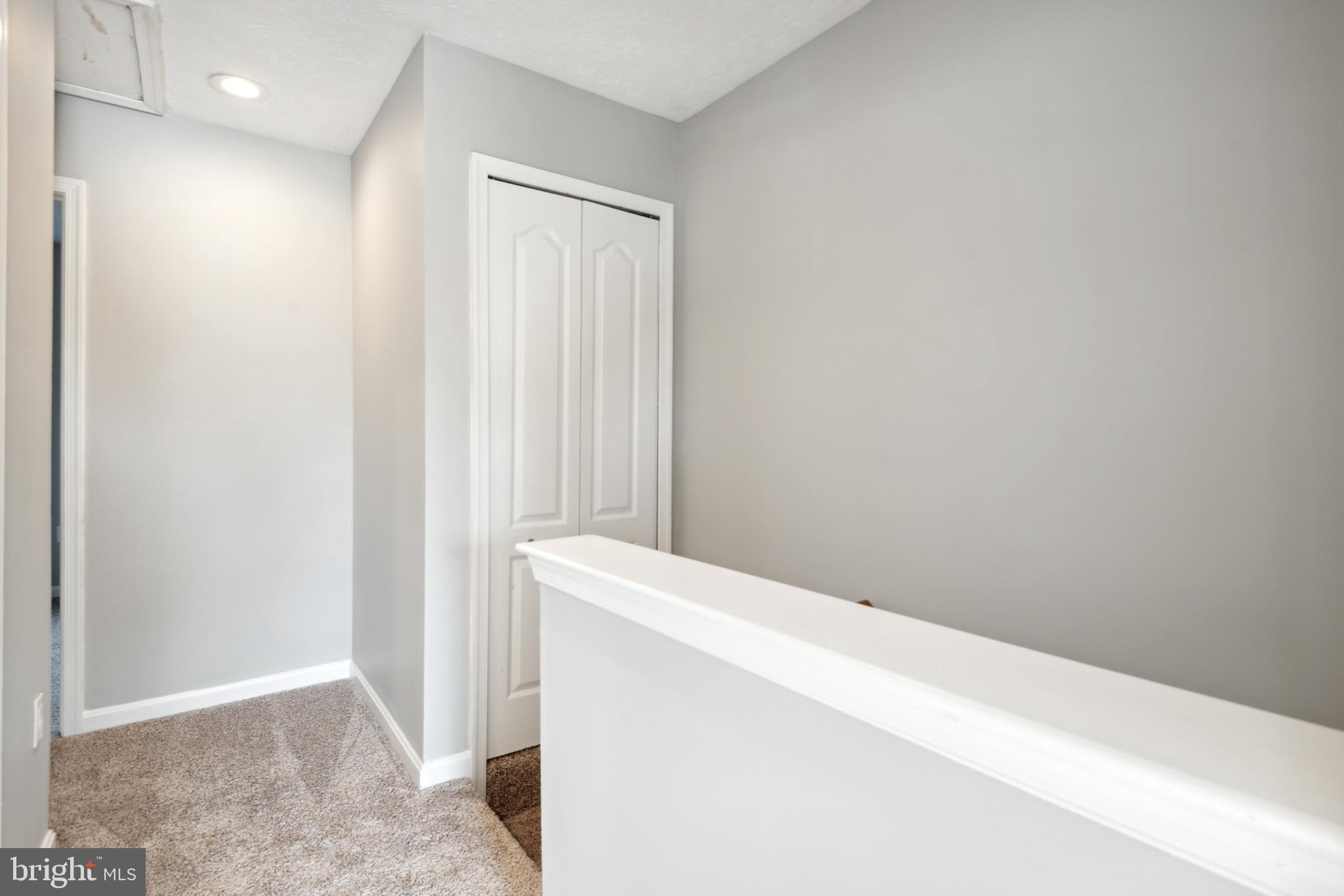 LAUREL GLEN - Residential