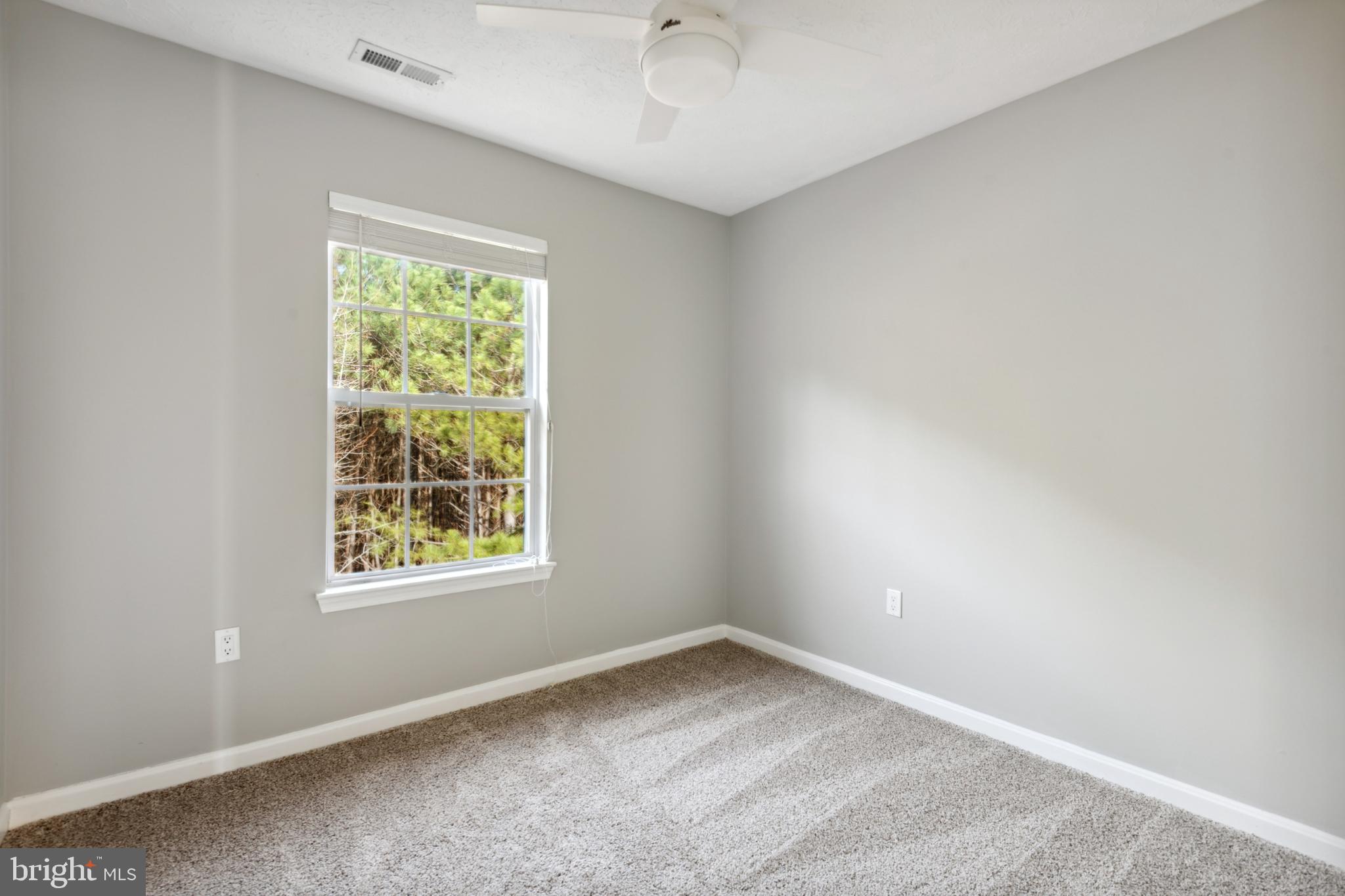 LAUREL GLEN - Residential