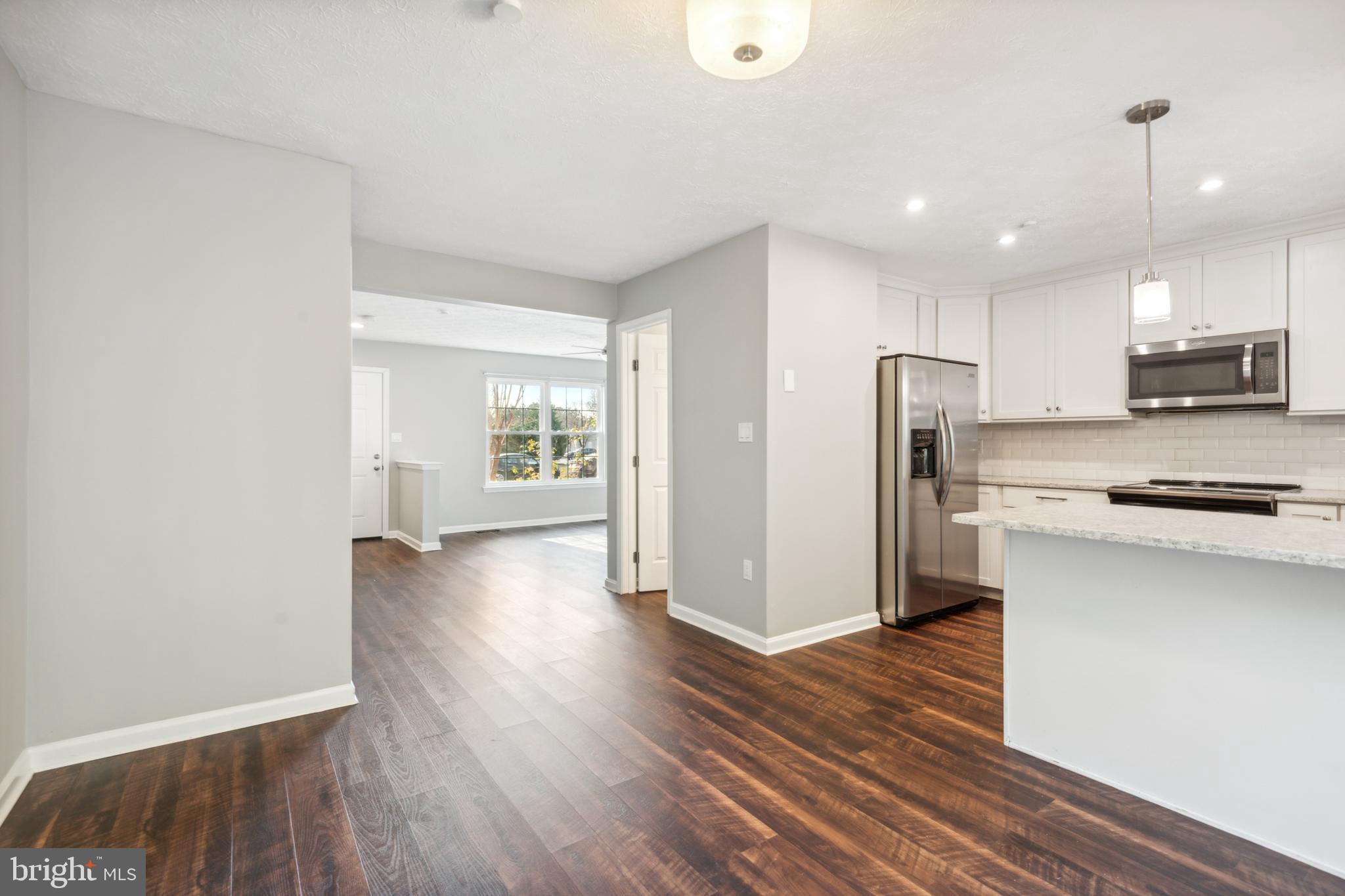 LAUREL GLEN - Residential