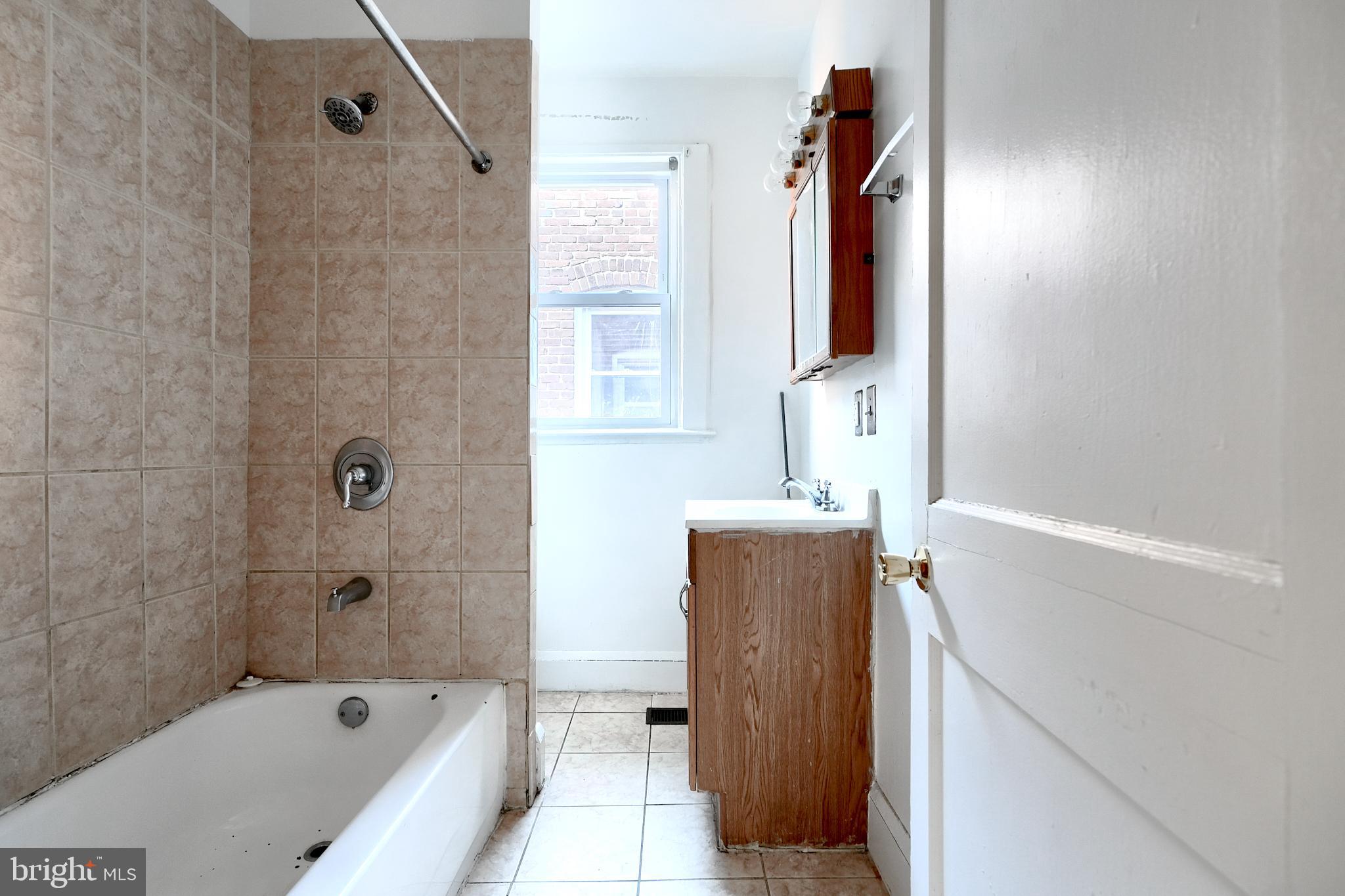 HAMILTON HEIGHTS - Residential