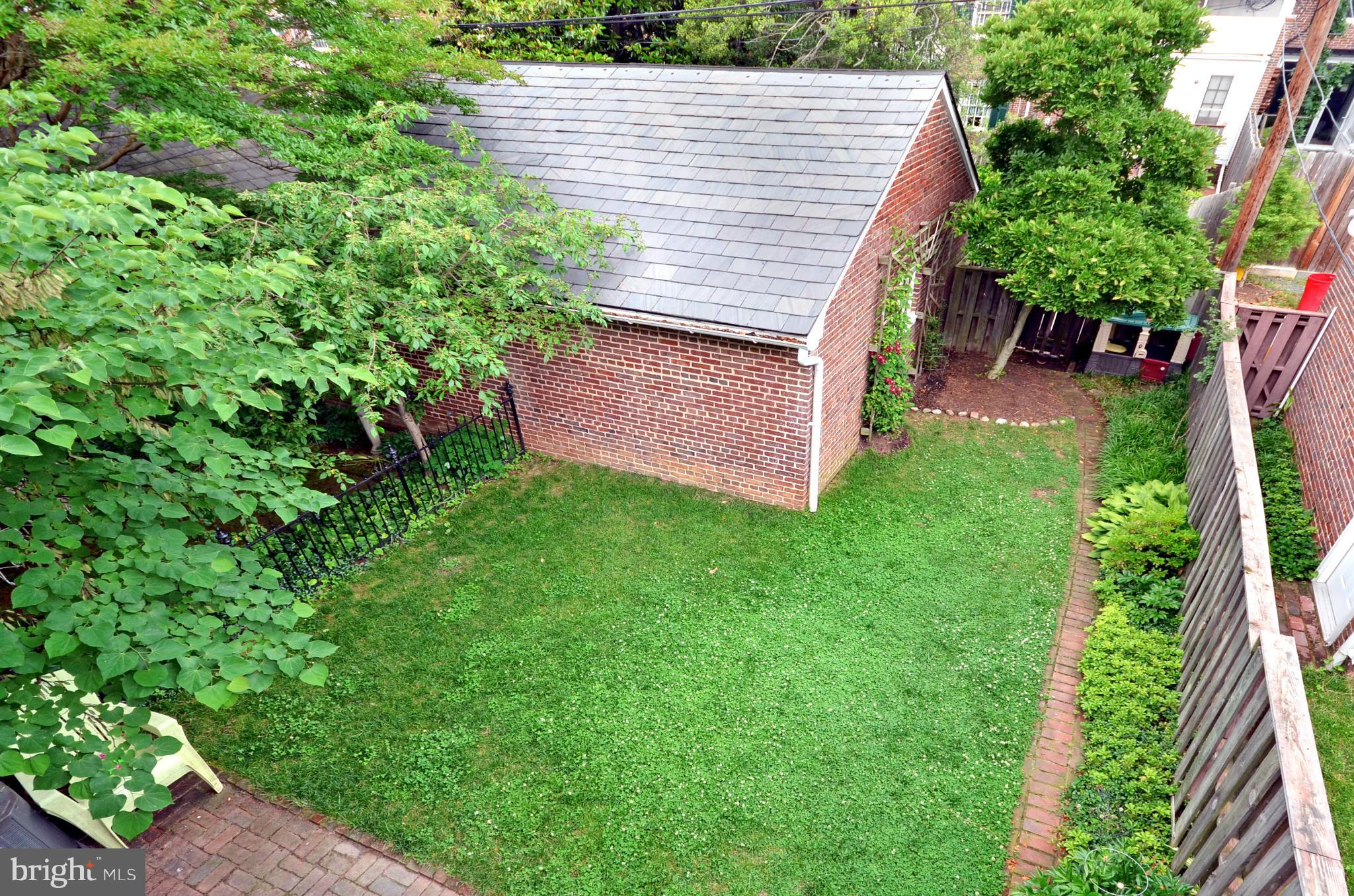 OAKENSHAWE - Residential