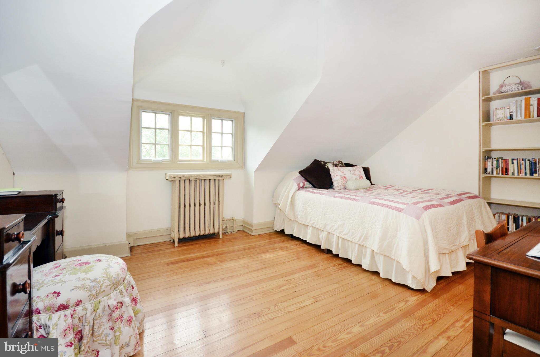 OAKENSHAWE - Residential