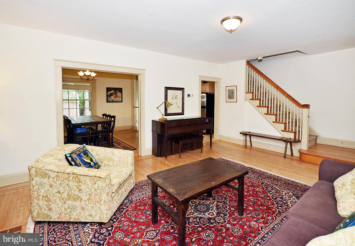 OAKENSHAWE - Residential