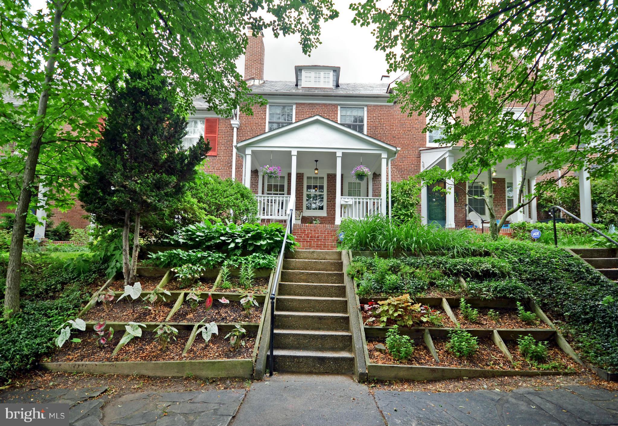 OAKENSHAWE - Residential