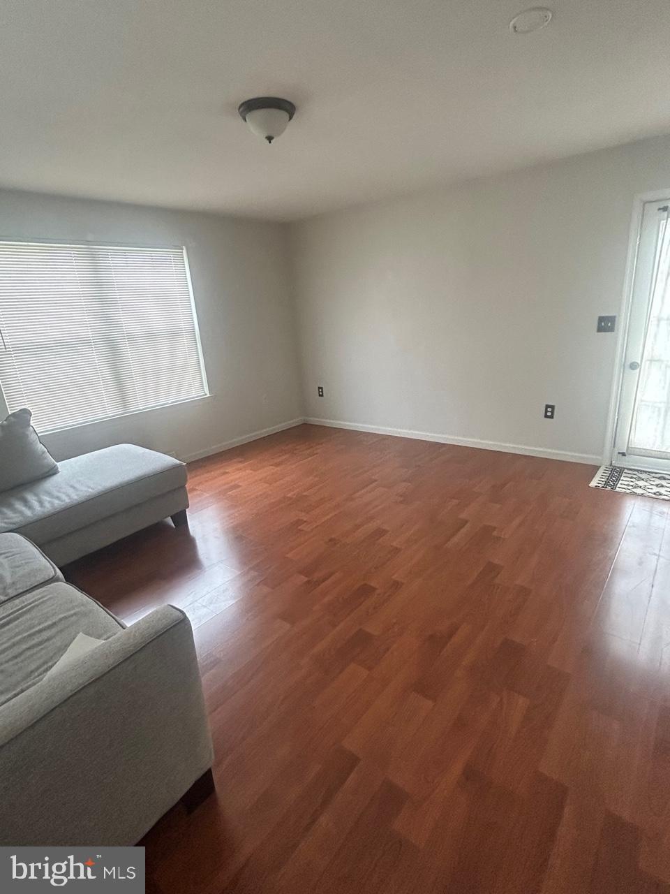 CARVEL BEACH - Residential Lease