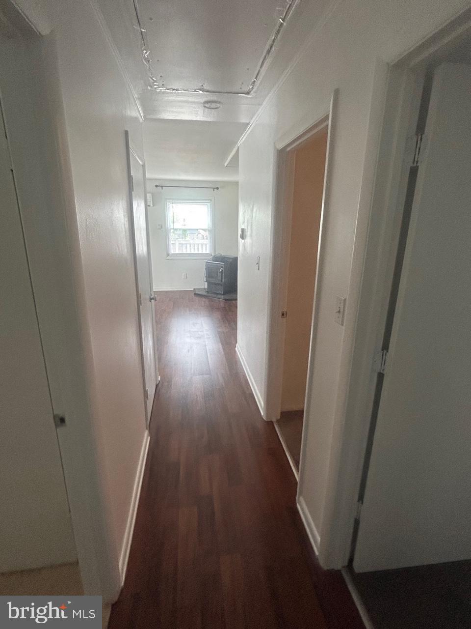 CARVEL BEACH - Residential Lease