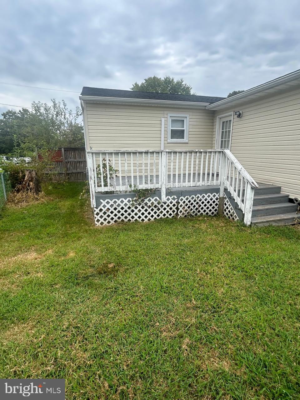 CARVEL BEACH - Residential Lease