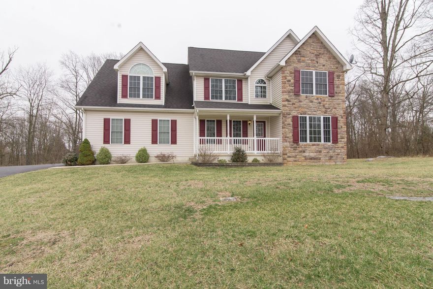 A great 2 story colonial, with side load garage, rear deck and unfin. basement for extended size. Two lots have been combined to offer you a 4.6 acre wooded parcel on a cul-de-sac backing to farmland. Enjoy nature at its finest. Sited with a Martinsburg address, this home has a quick commute to historic Shepherdstown. Spring Mills HS. Take a look at this one quick, before it slips away!