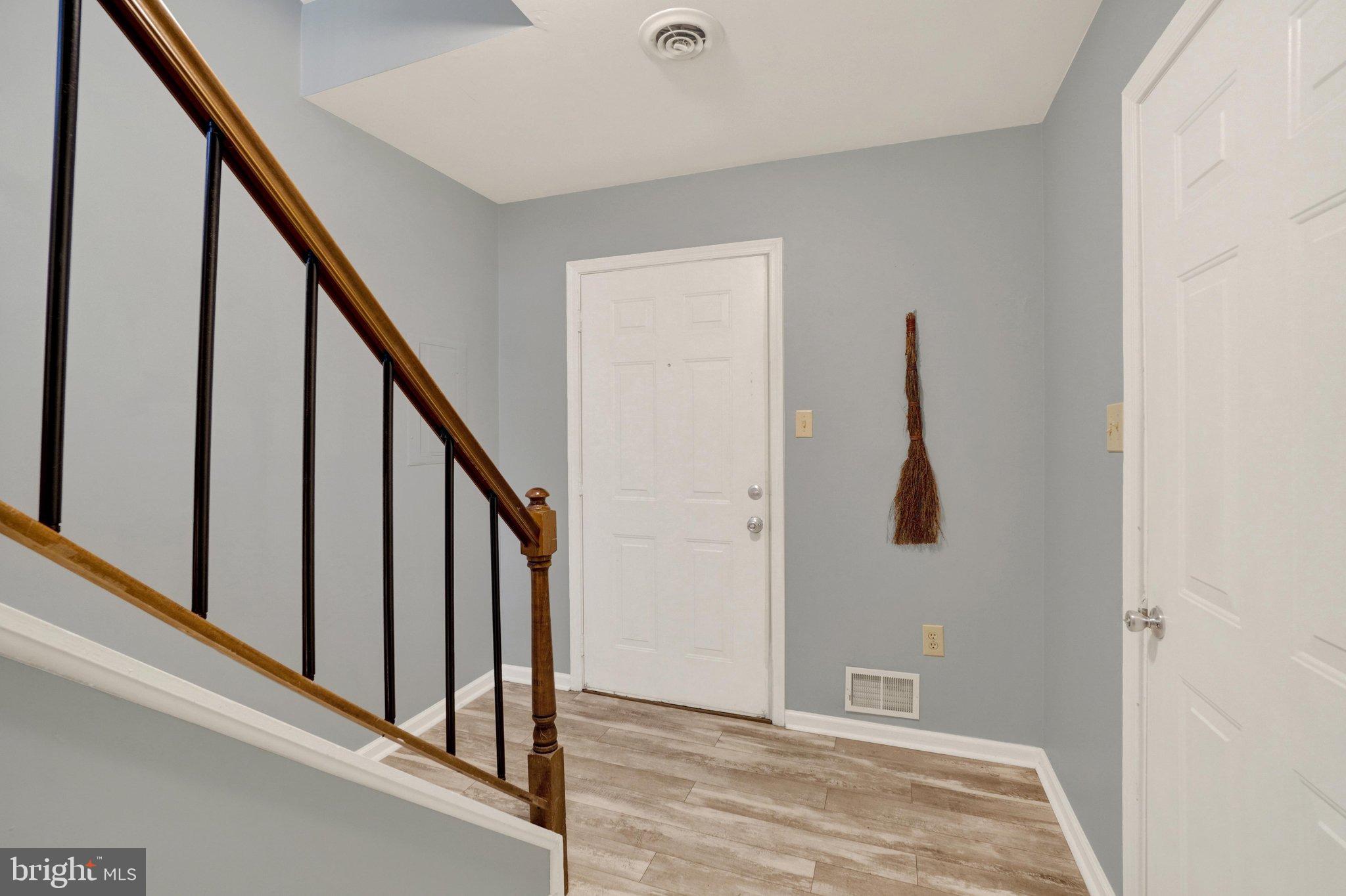 912 SKYVIEW DRIVE 912
