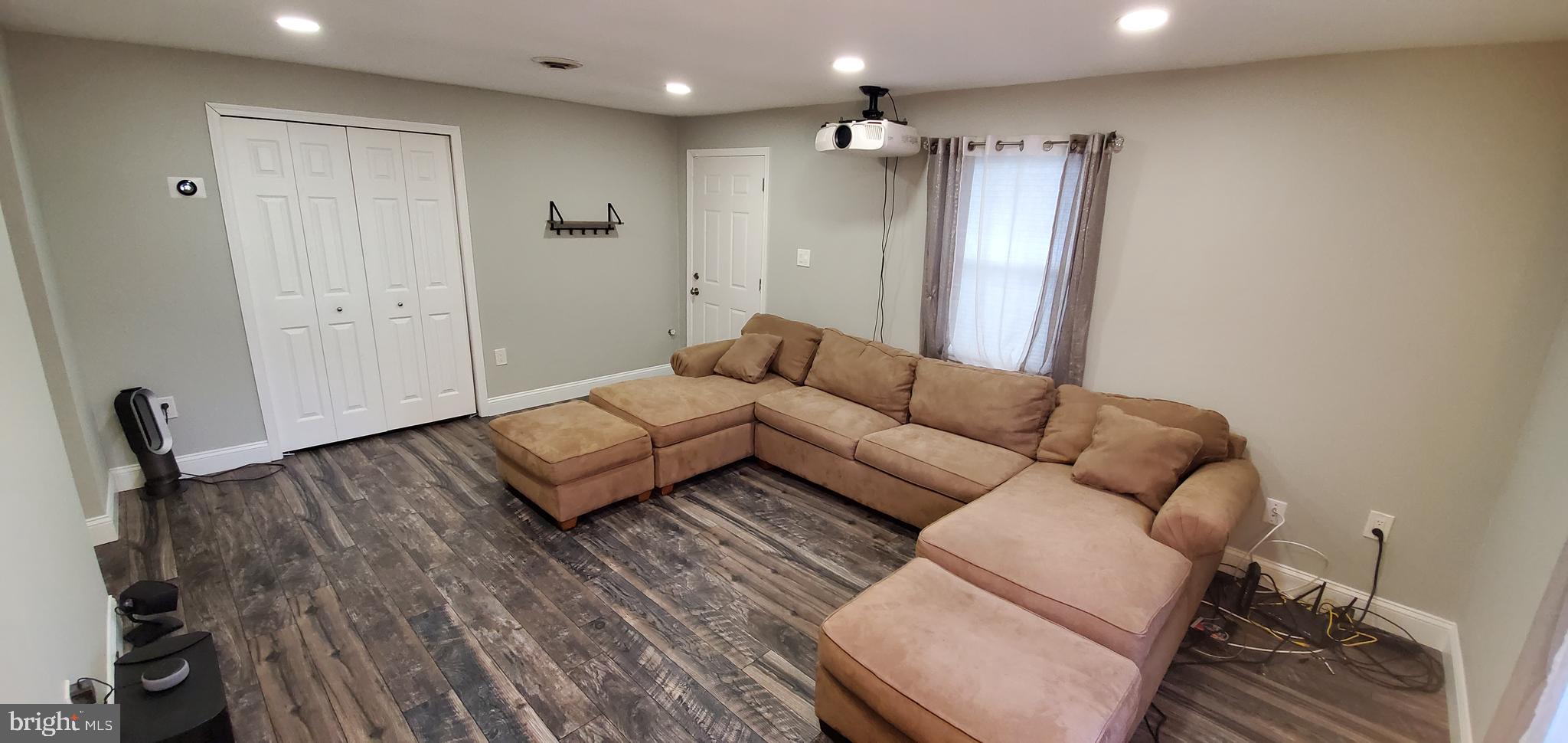 CARMODY HILLS - Residential