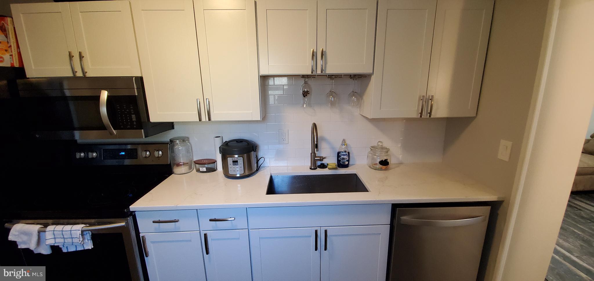 CARMODY HILLS - Residential