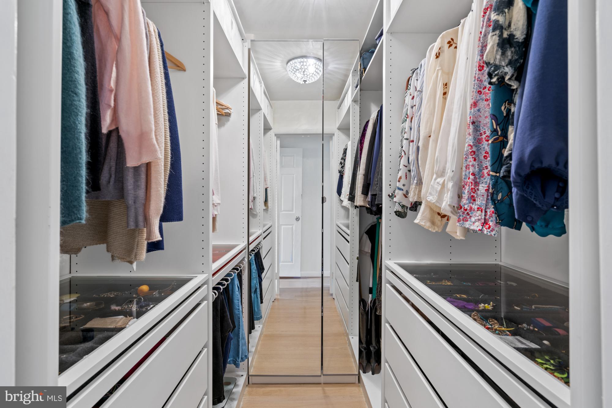 WOODHAVEN - Residential