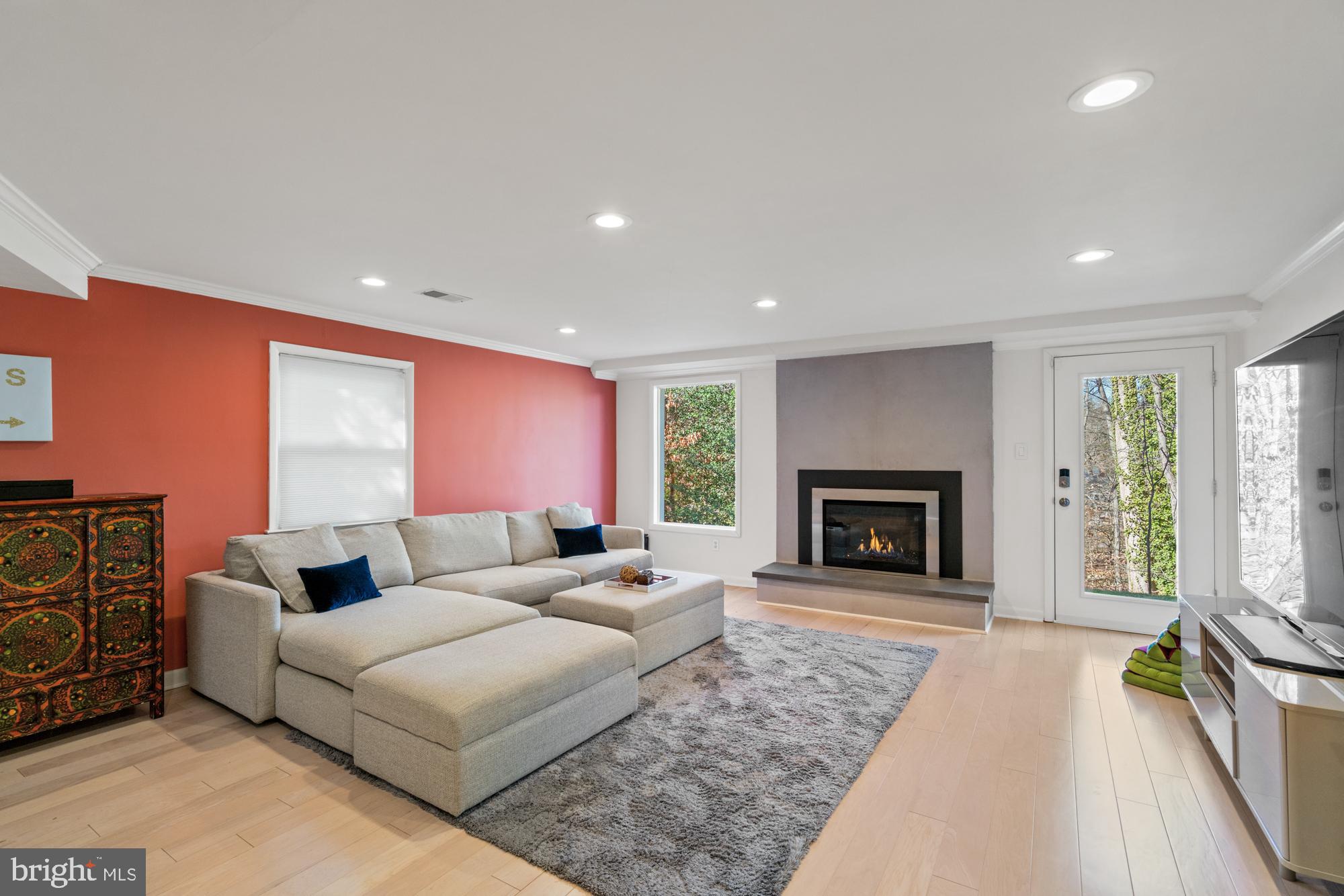 WOODHAVEN - Residential