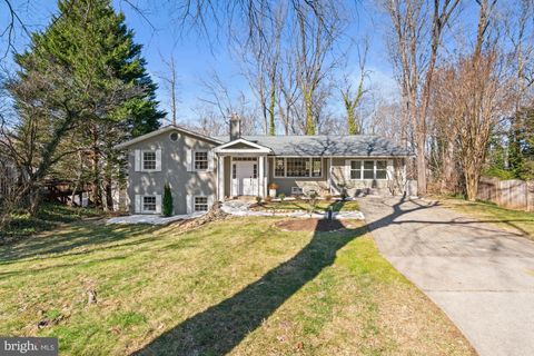 Photo of 8416 Westmont Terrace, Bethesda, MD 20817 (MLS # MDMC2118950) Photo of 8416 Westmont Terrace, Bethesda, MD 20817 (MLS # MDMC2118950)