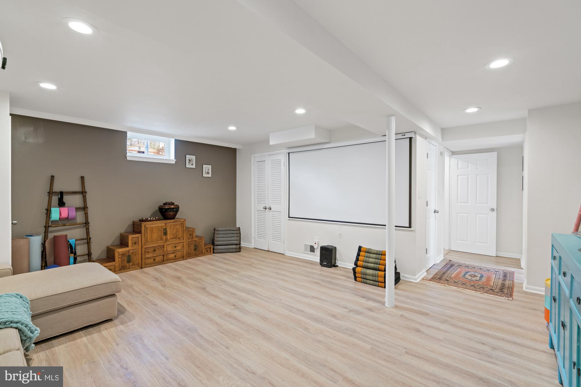 WOODHAVEN - Residential