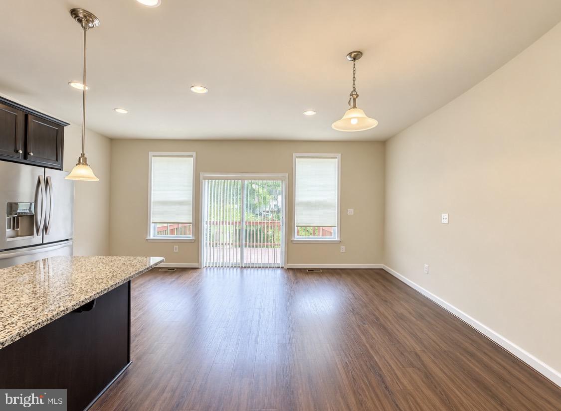 8607 SWEET ROSE COURT