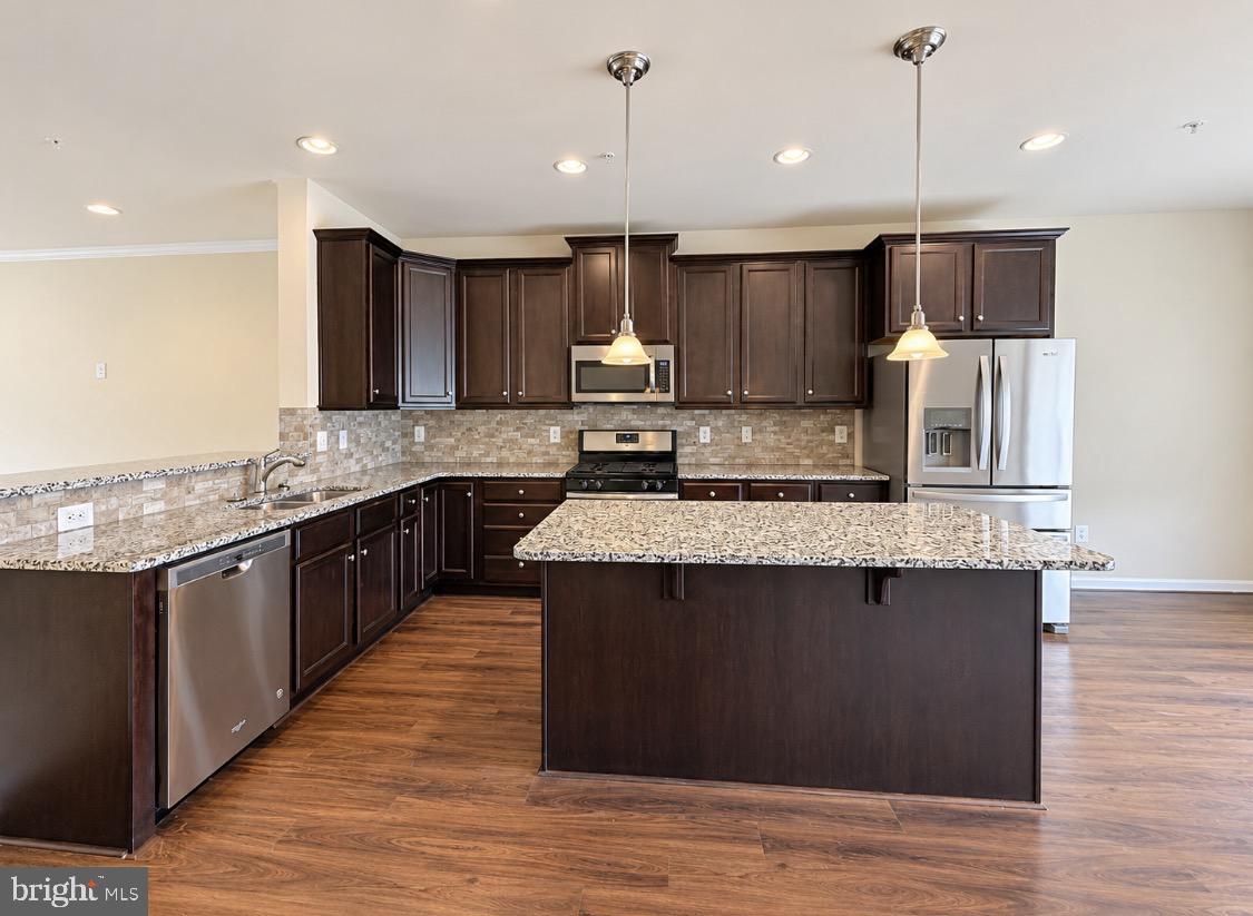 8607 SWEET ROSE COURT