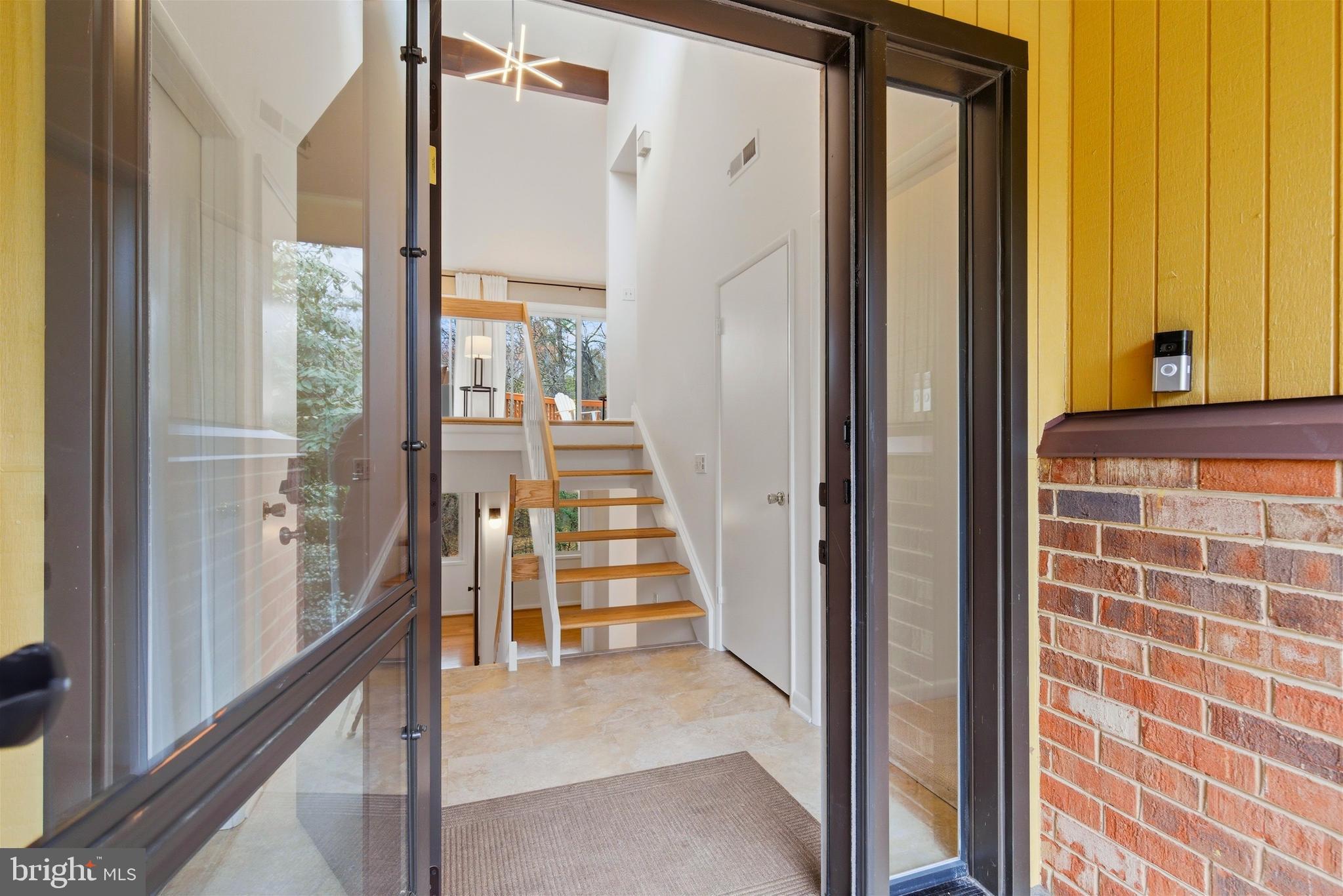 RESTON - Residential