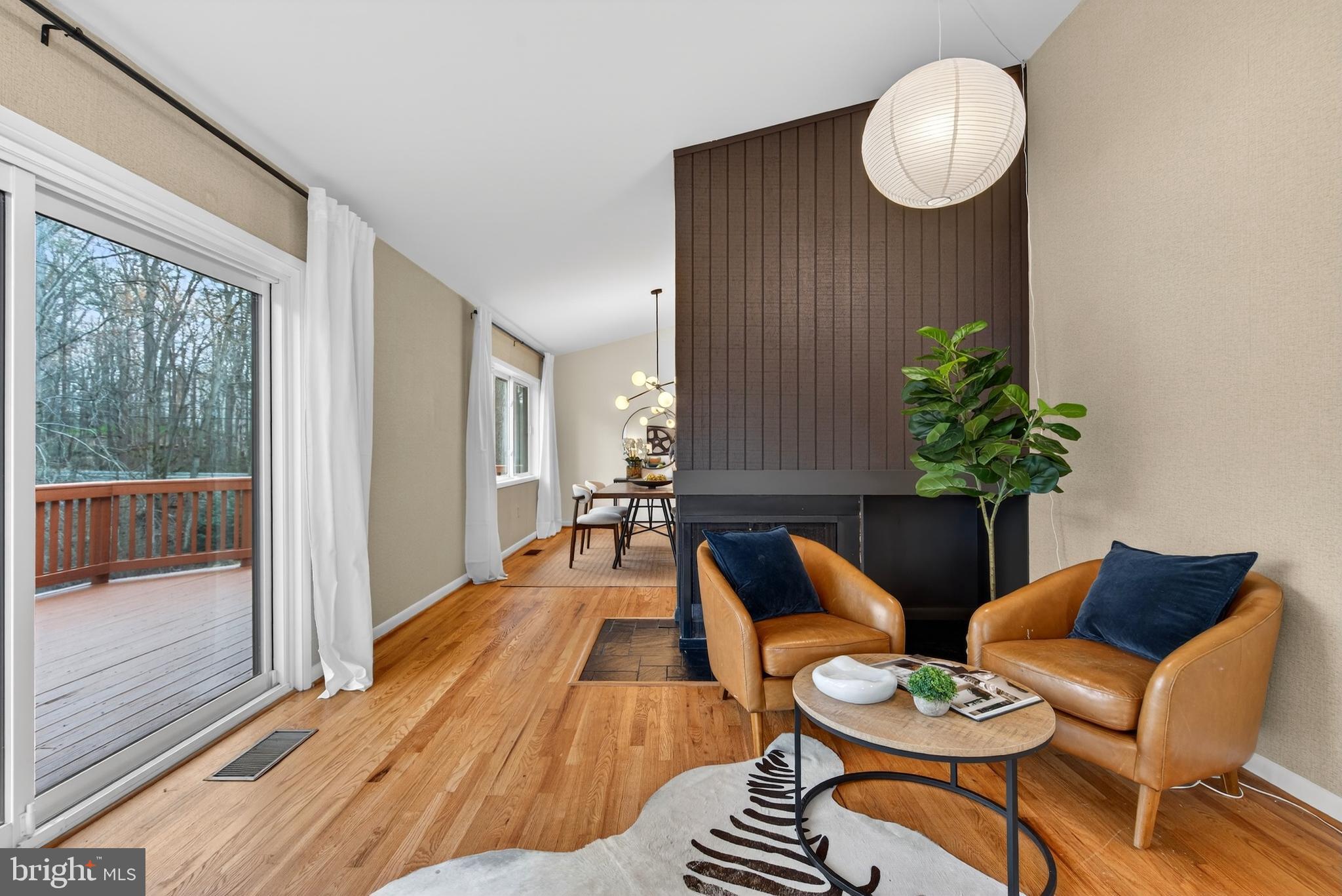 RESTON - Residential