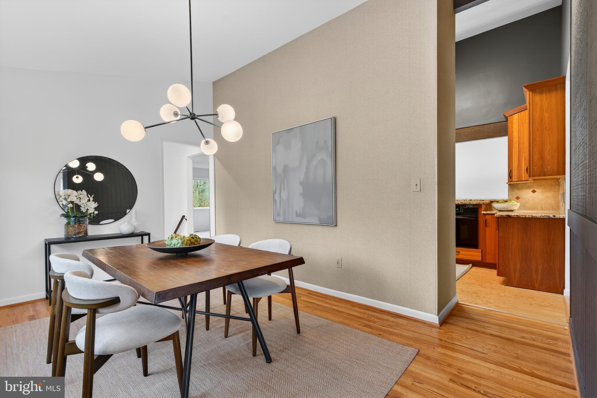 RESTON - Residential