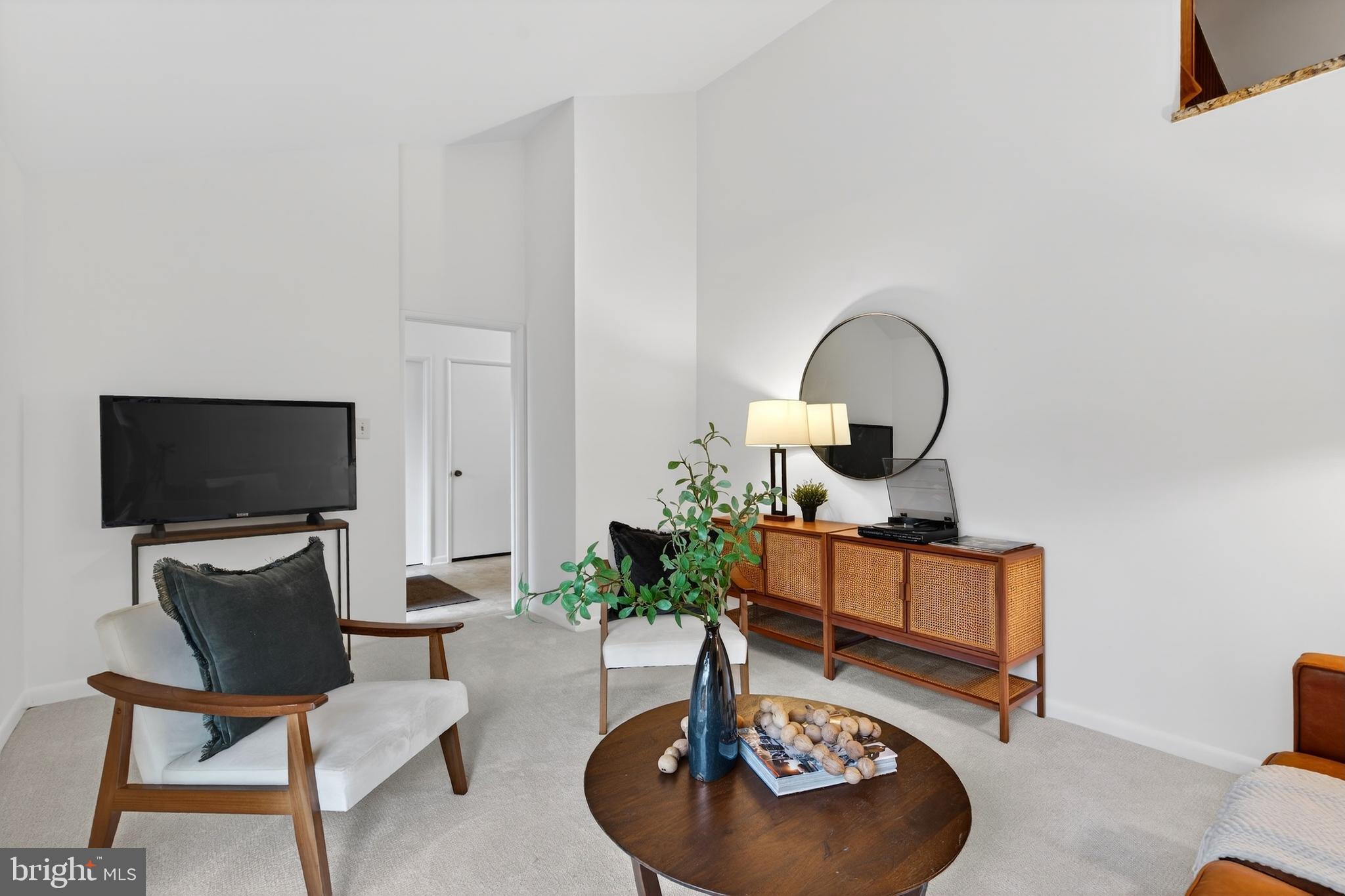 RESTON - Residential