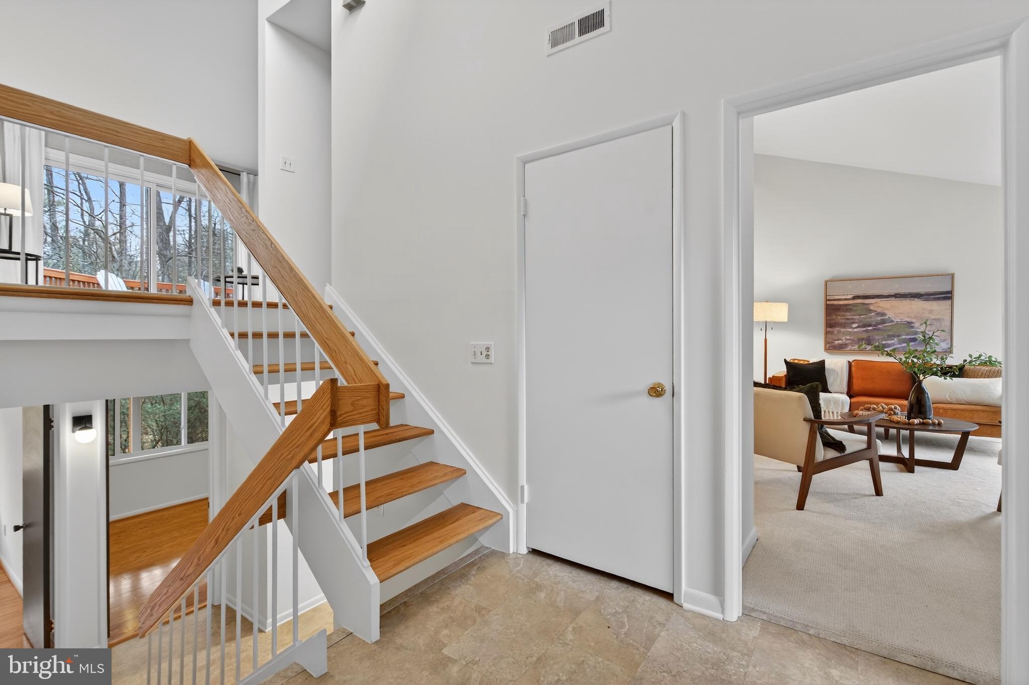 RESTON - Residential