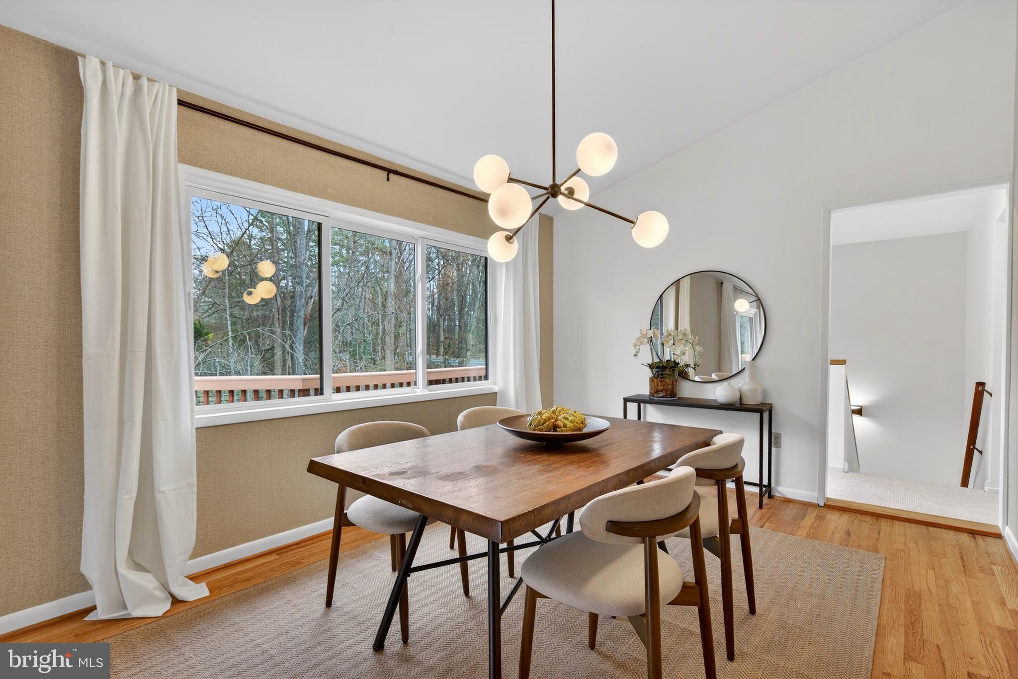 RESTON - Residential