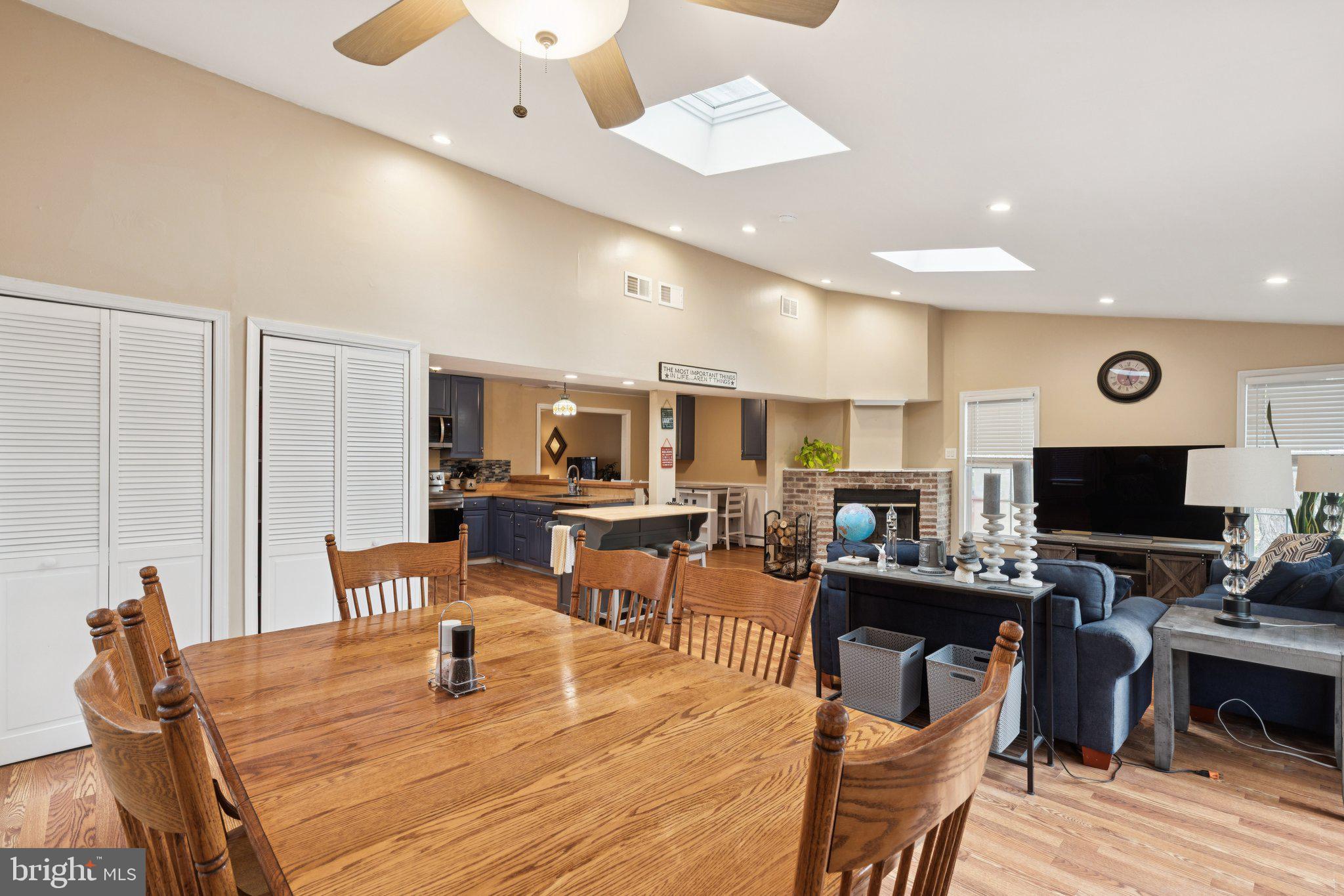 APPLE VALLEY - Residential