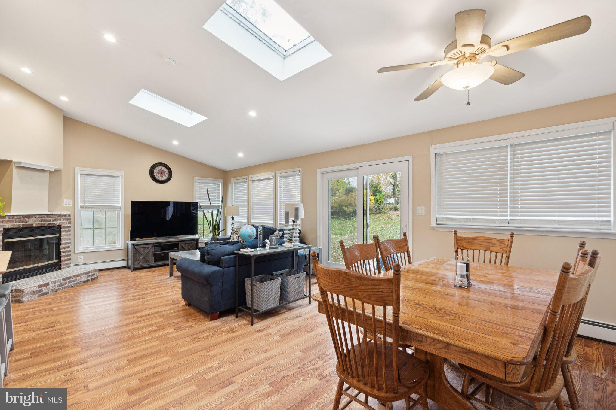 APPLE VALLEY - Residential