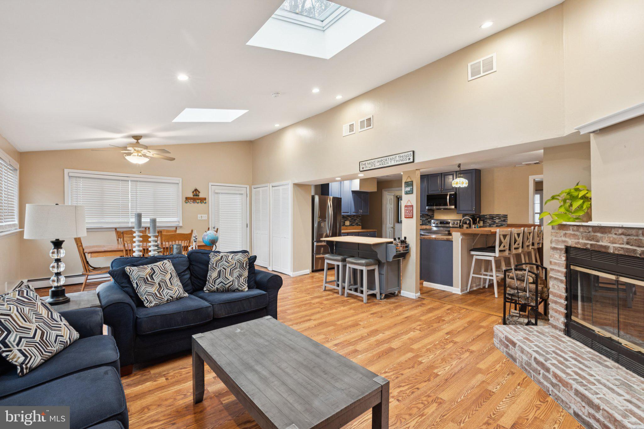 APPLE VALLEY - Residential