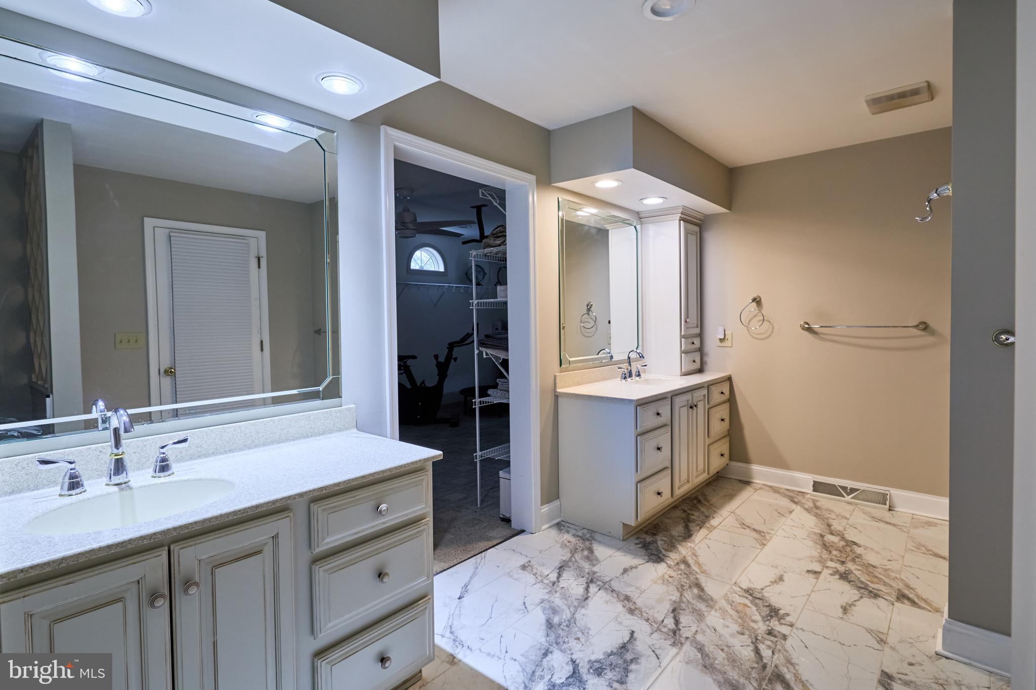 BLOSSOM HILL - Residential